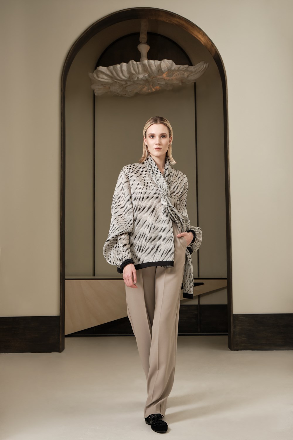 Valentin Yudashkin Fall 2022 Fashion Show