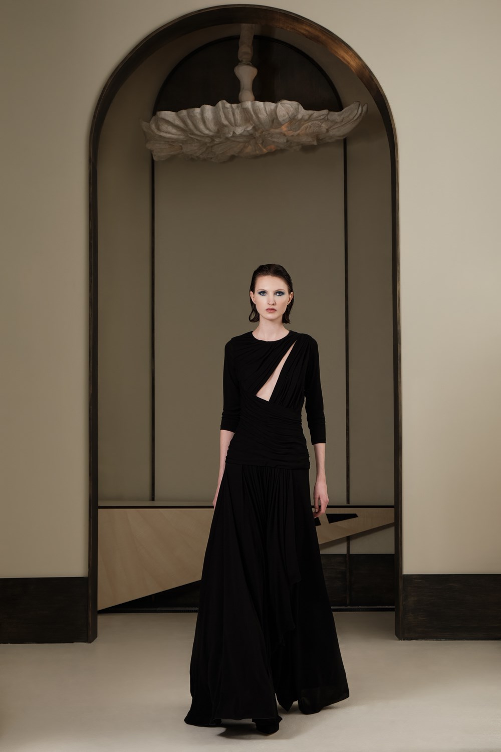Valentin Yudashkin Fall 2022 Fashion Show