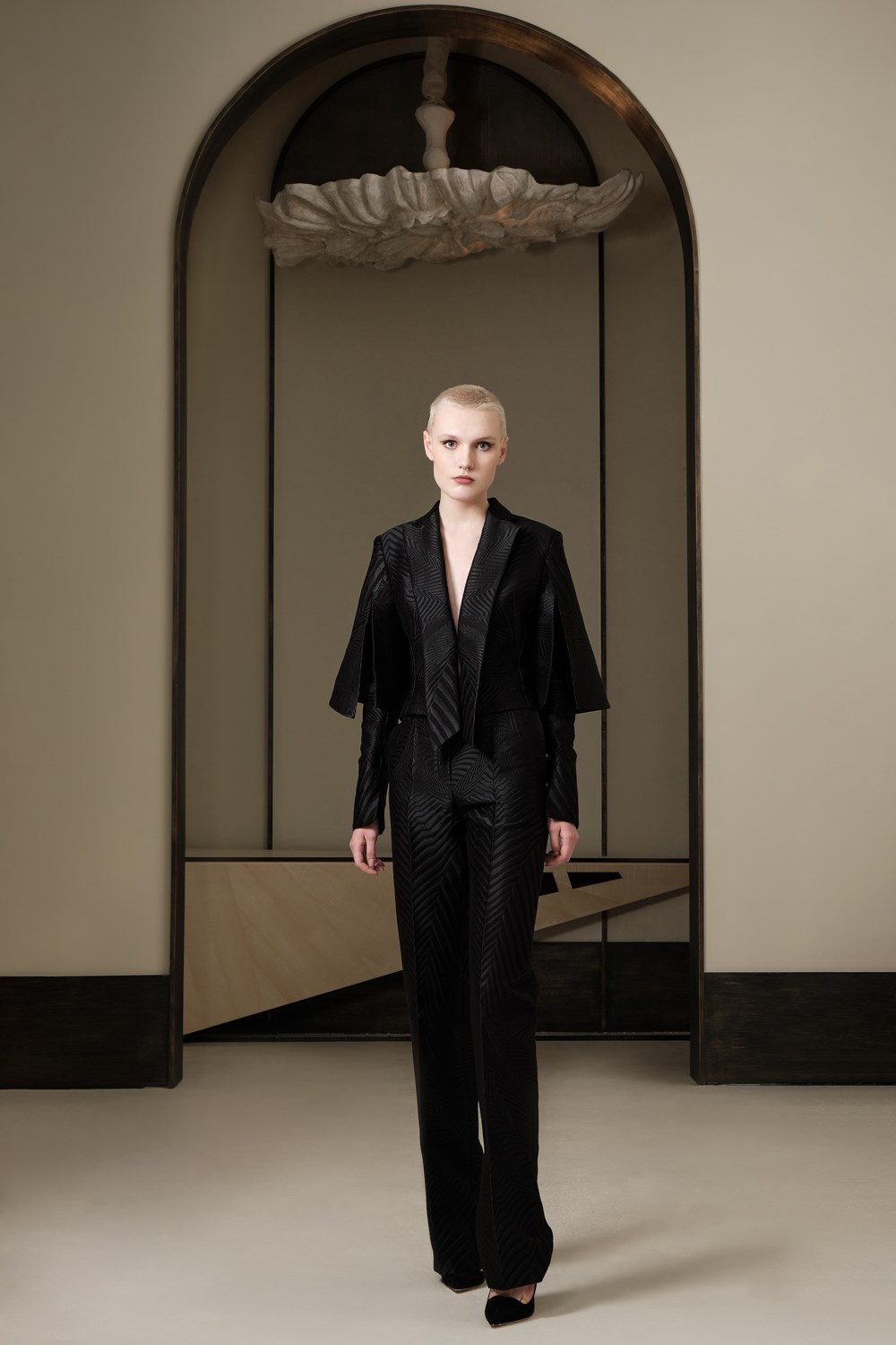 Valentin Yudashkin Fall 2022 Fashion Show