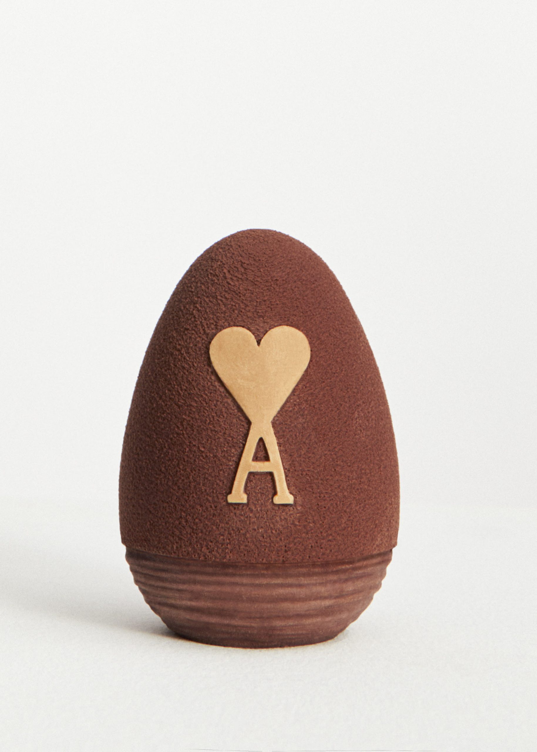 Ami Hosts An Easter Egg Hunt Around The World