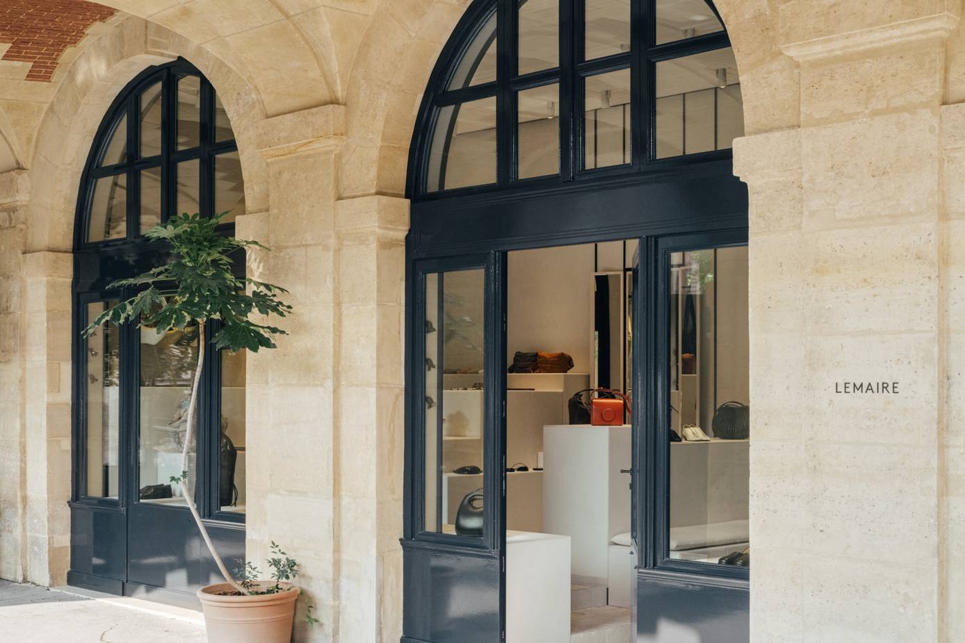 Lemaire Opens Parisian boutique in Place des Vosges