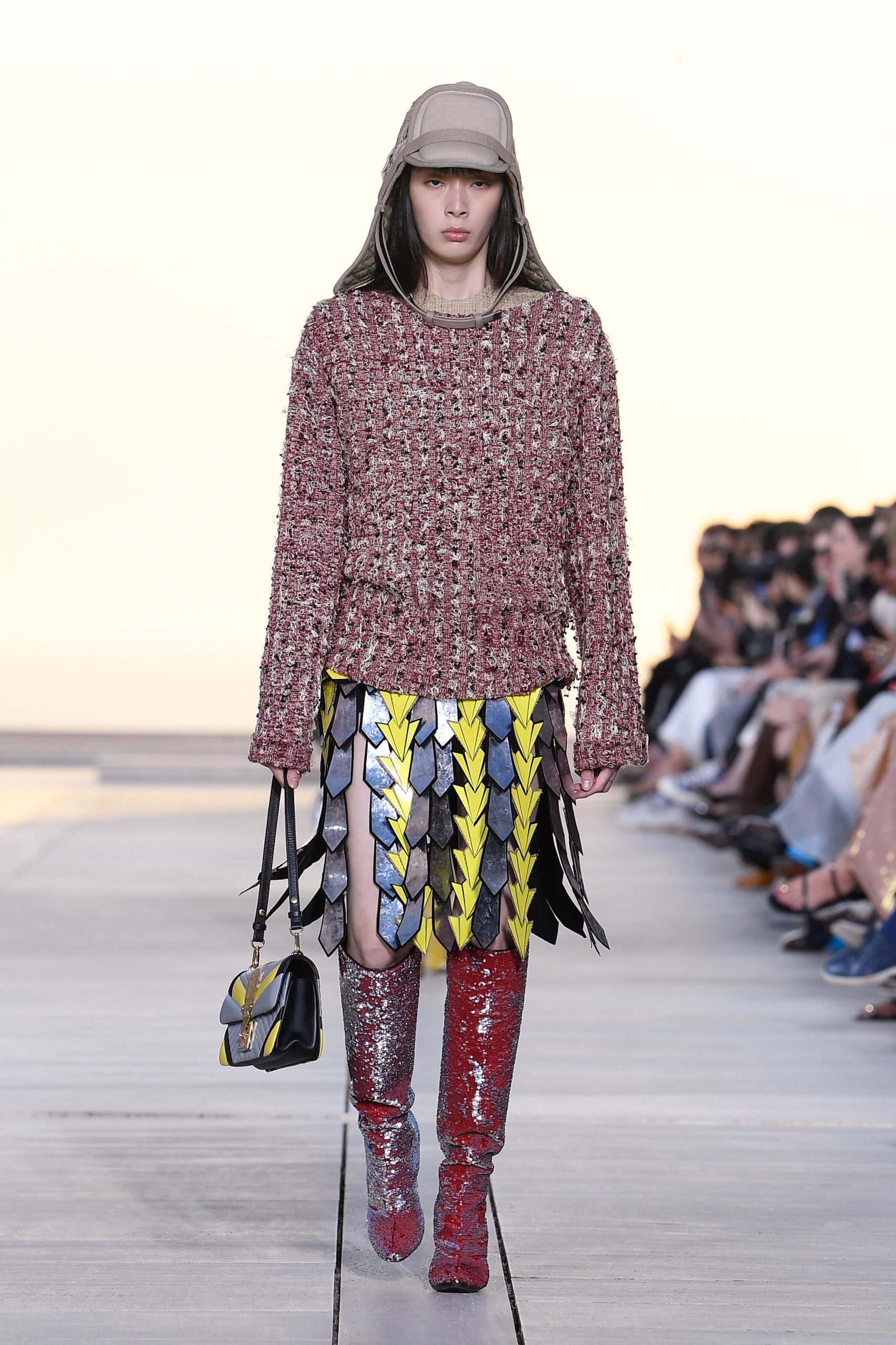 Louis Vuitton 2023 Cruise Show, Louis Vuitton Presents a Resort Collection  Inspired by the Sun