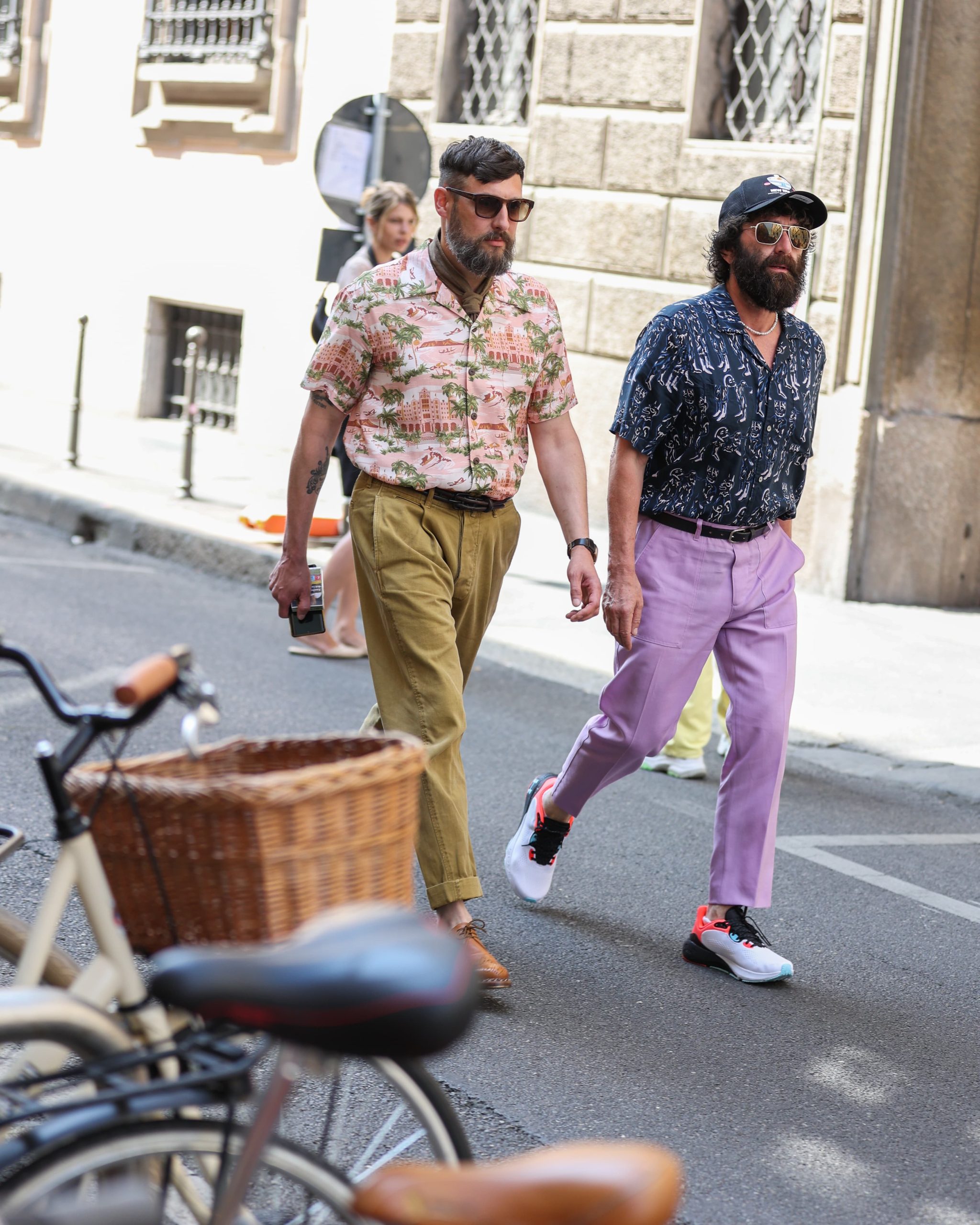 Milan Spring 2023 Street Style Day 3 by Thomas Razzano | The Impression