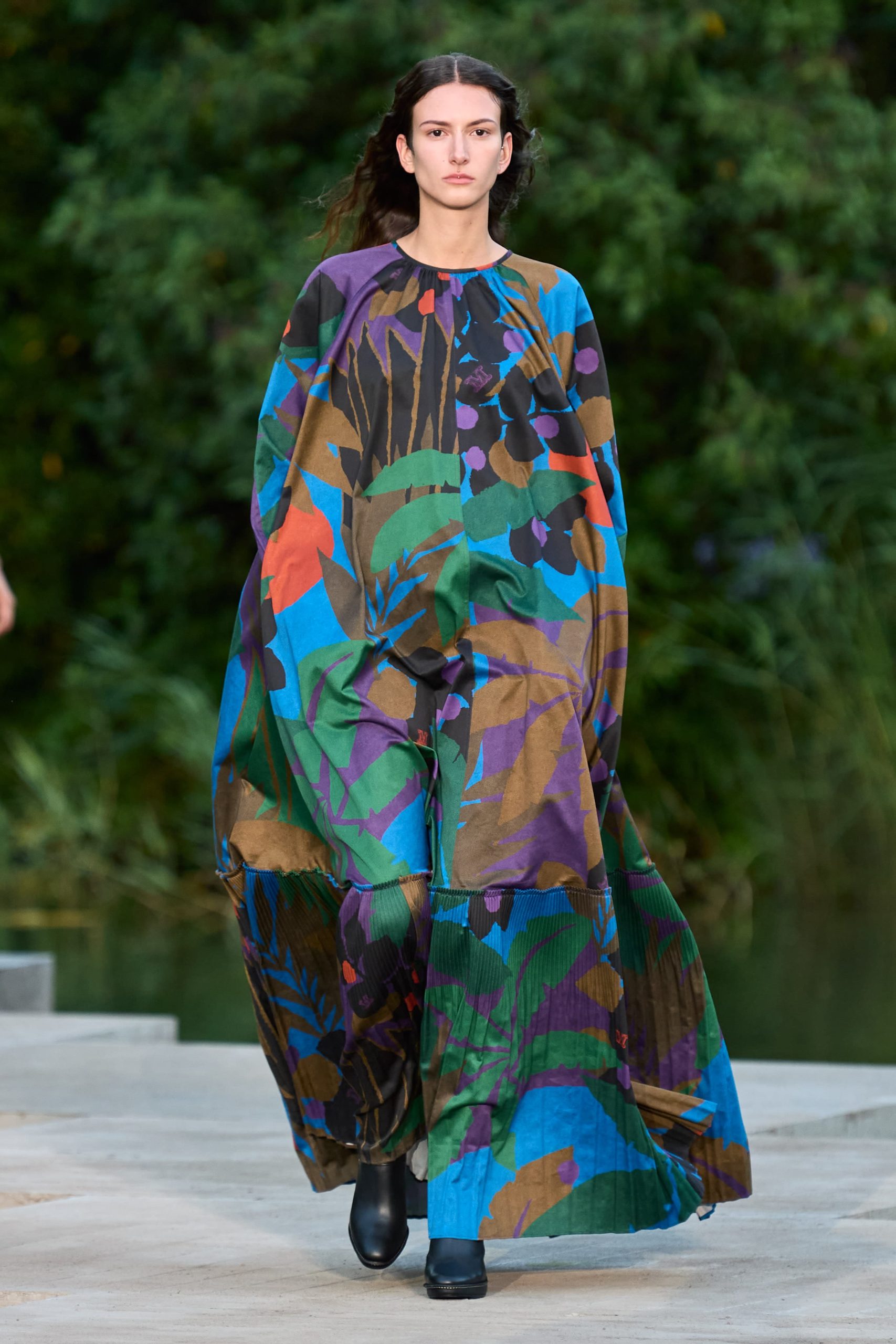 Max Mara Resort 2023 Fashion Show Review | The Impression