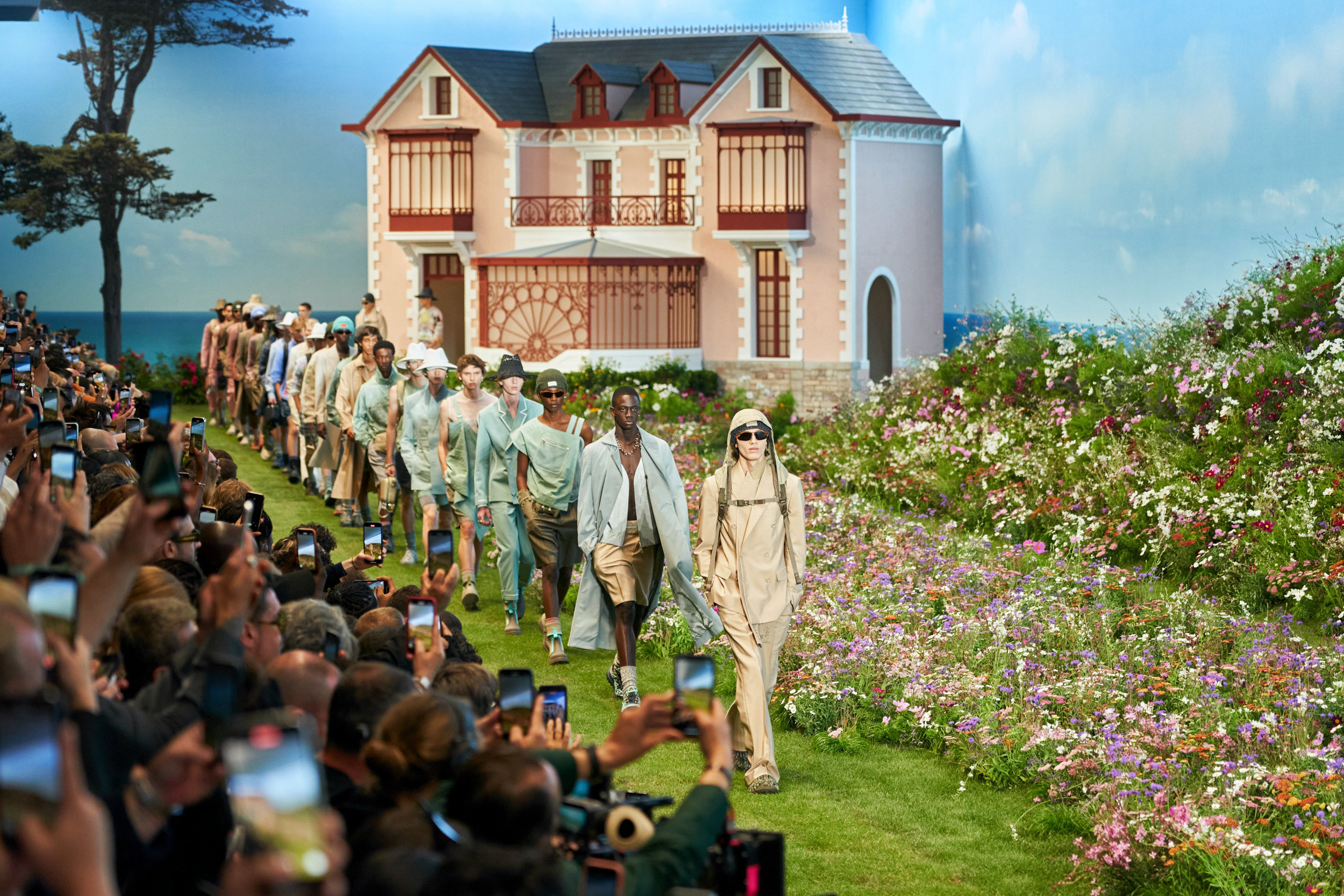 Dior Men Spring 2023 Men's Fashion Show Atmosphere Fashion Show