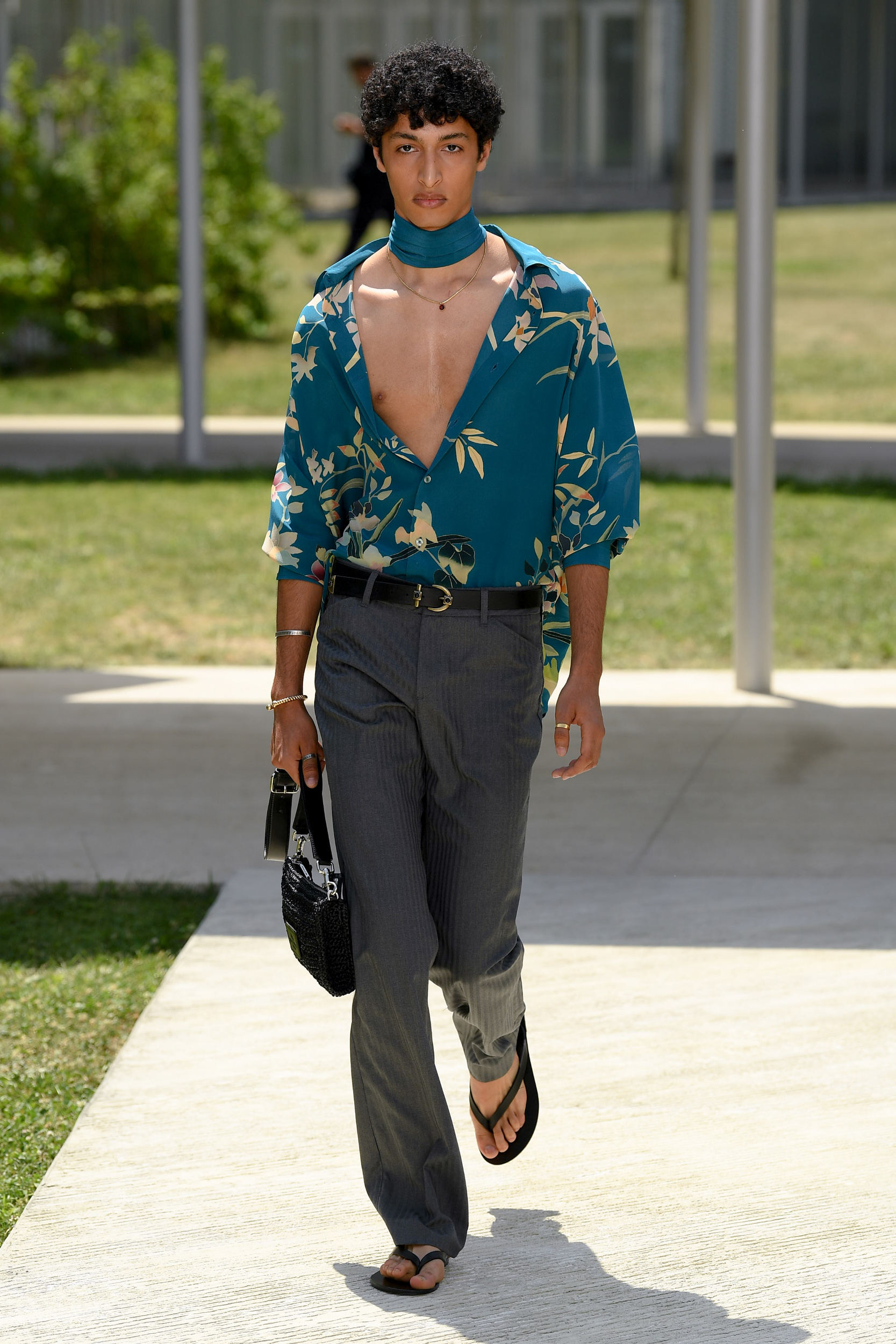 Etro Spring 2023 Men's Fashion Show | The Impression