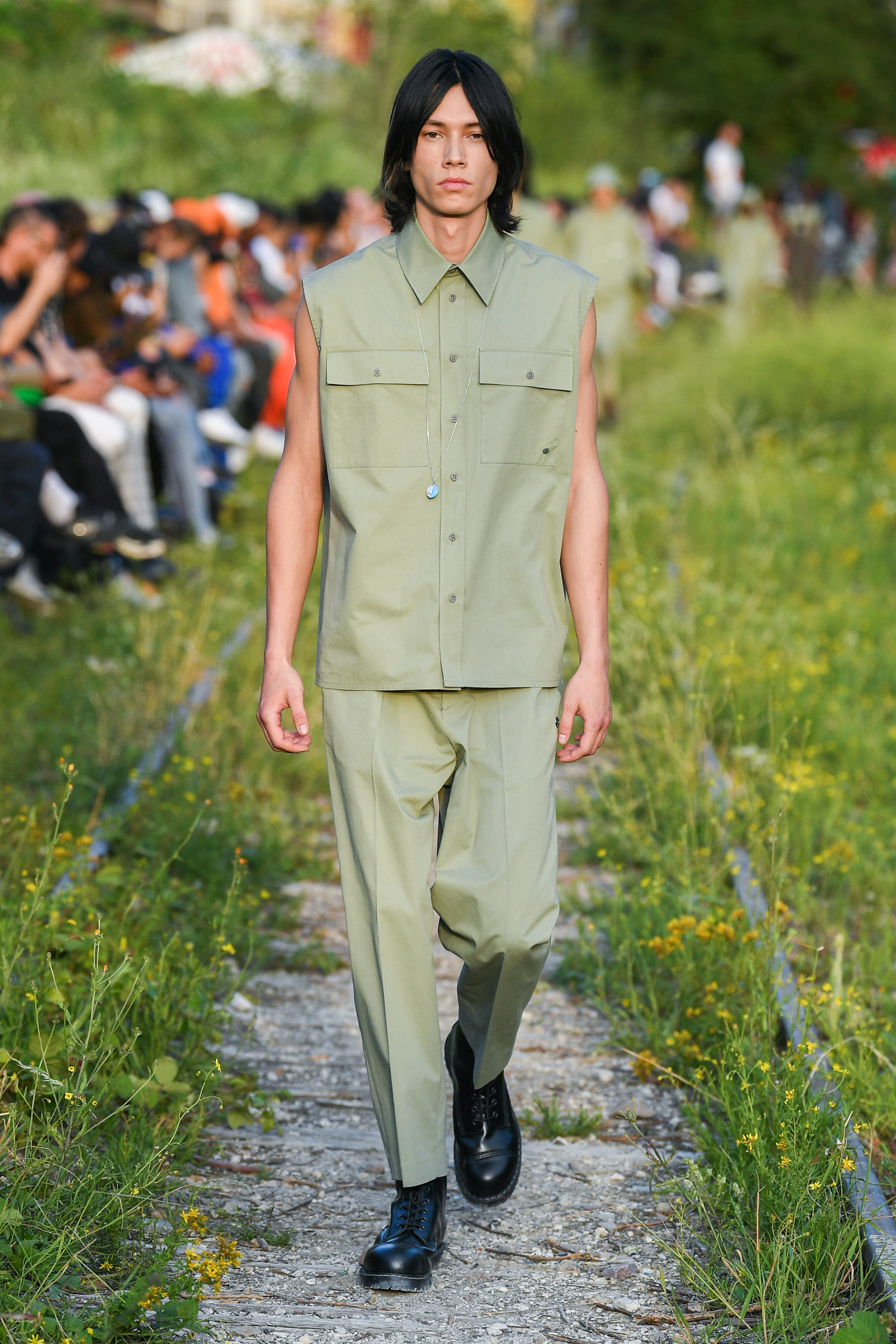 Etudes Spring 2023 Men's Fashion Show 