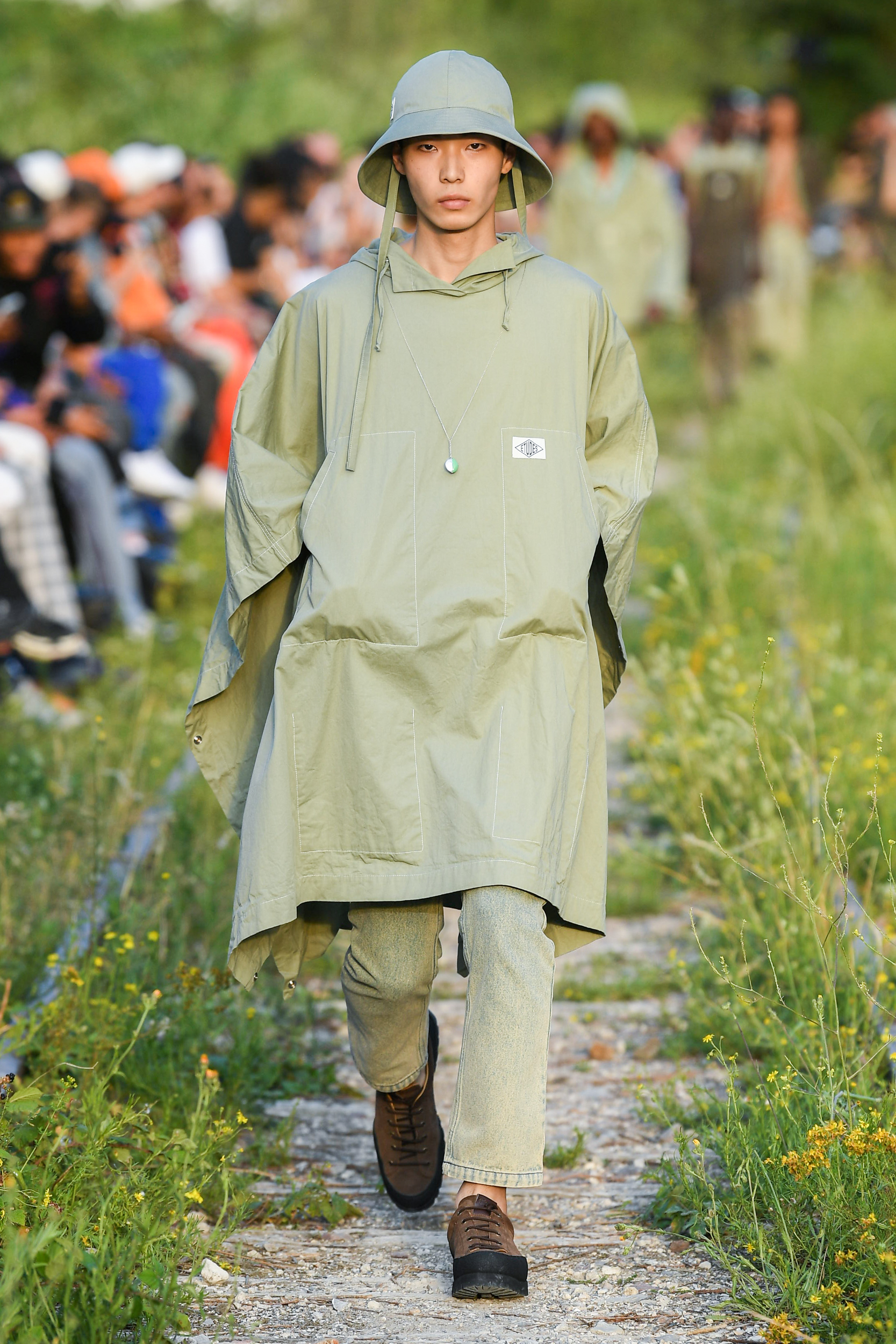 Etudes Spring 2023 Men's Fashion Show 