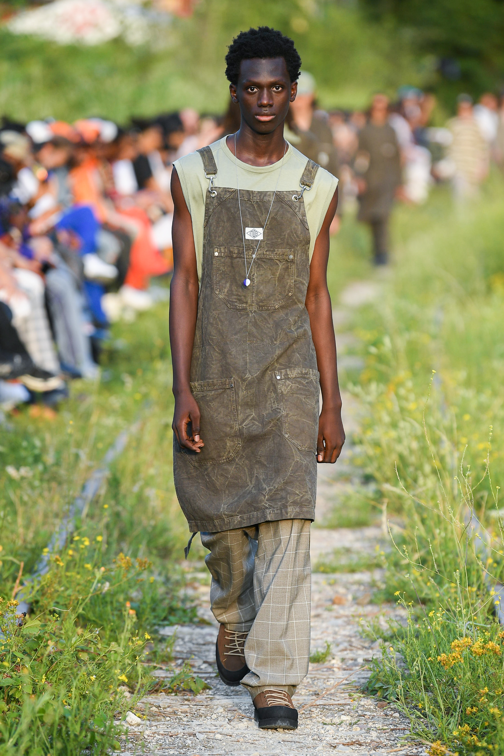 Etudes Spring 2023 Men's Fashion Show 