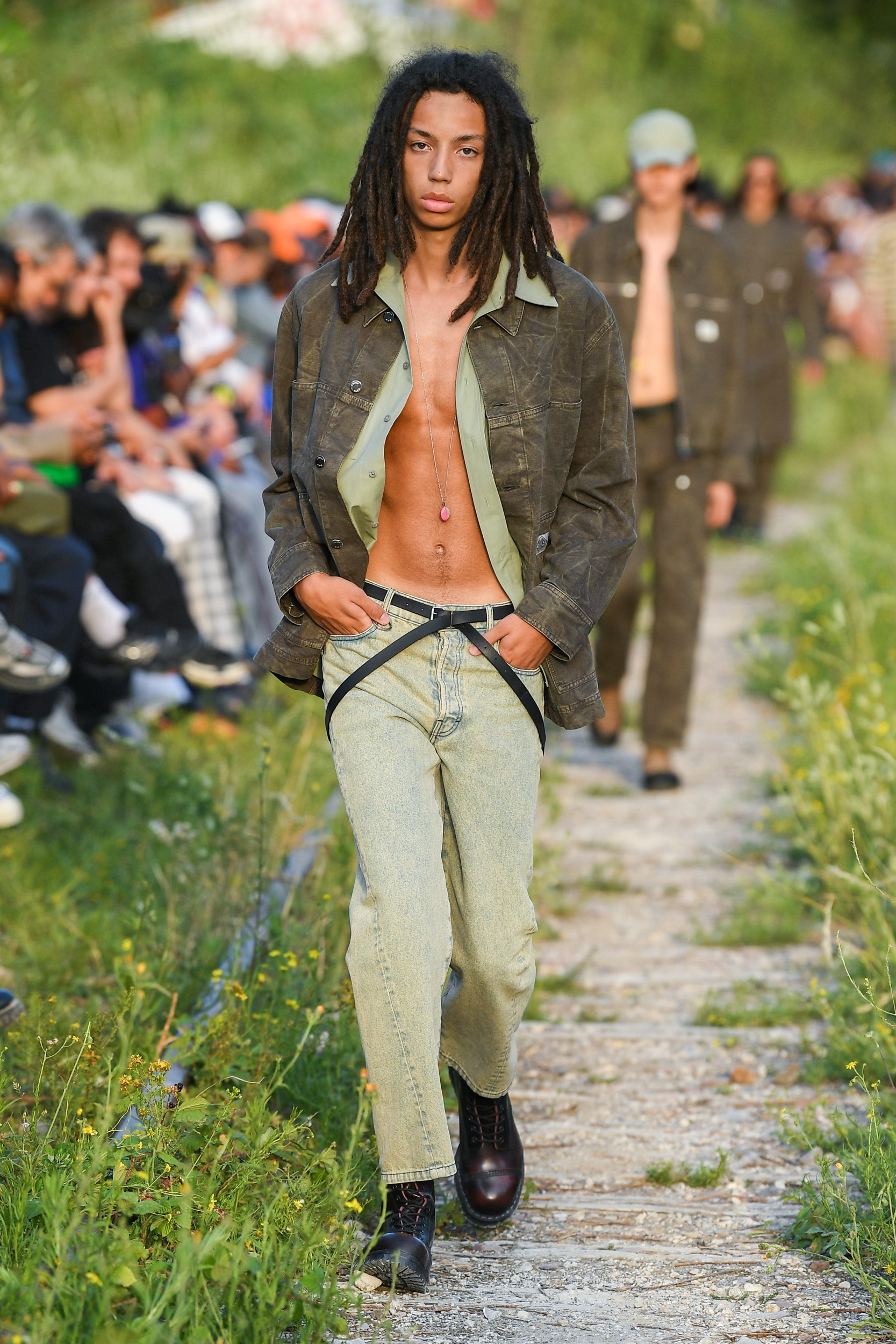 Etudes Spring 2023 Men's Fashion Show 