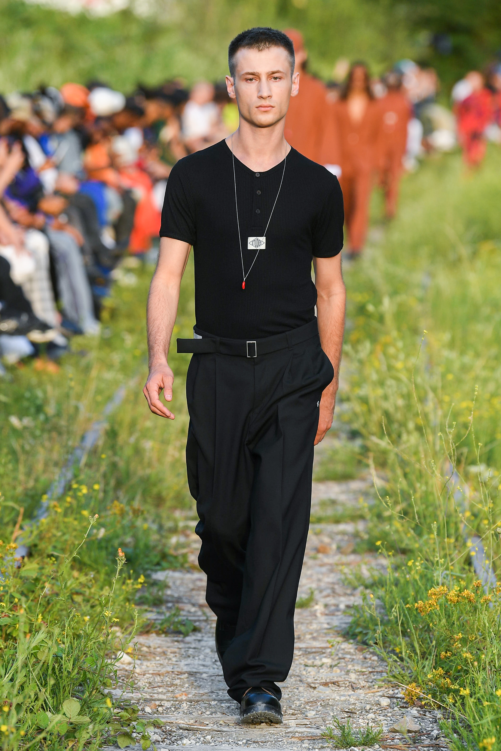 Etudes Spring 2023 Men's Fashion Show 