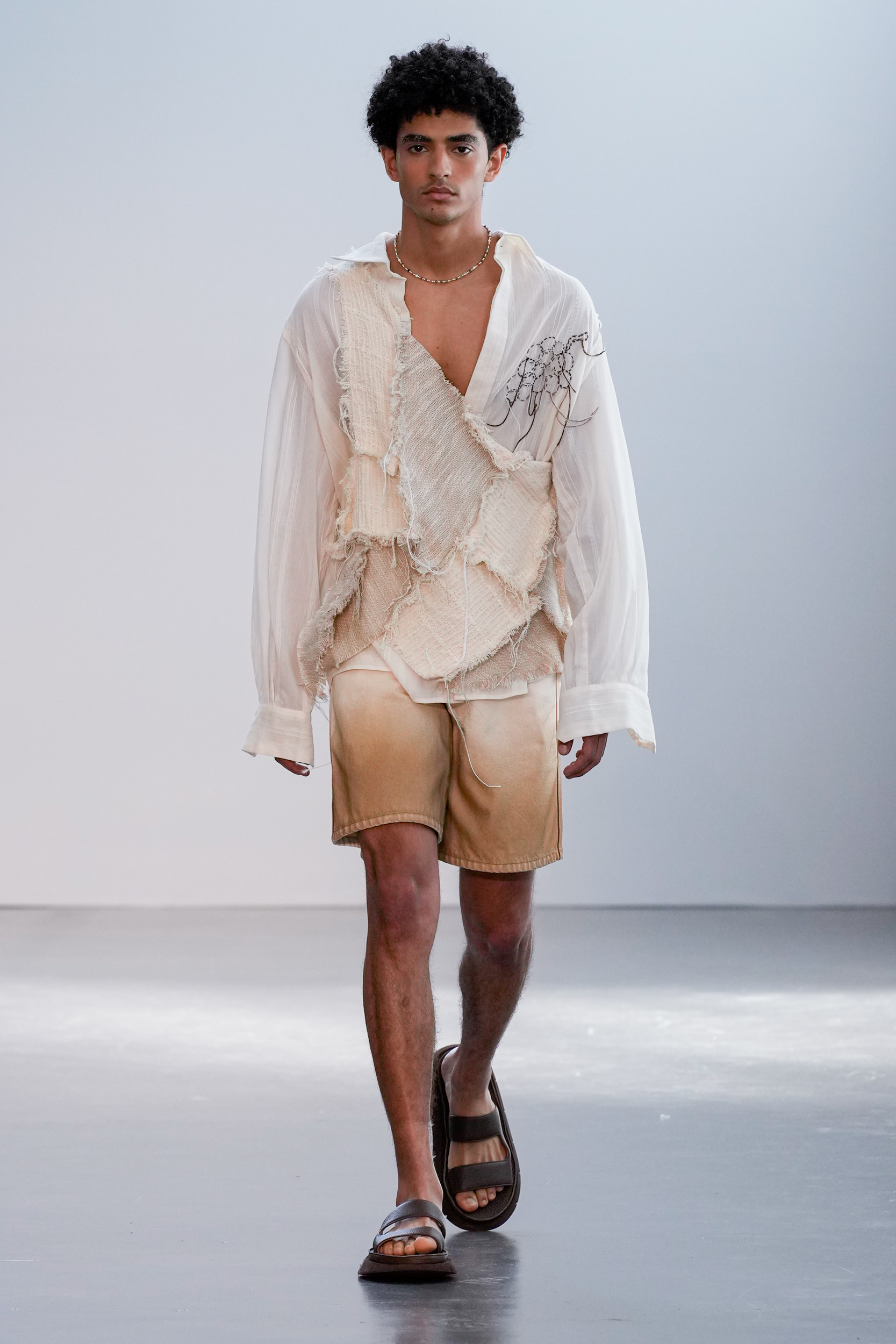 Federico Cina Spring 2023 Men's Fashion Show 