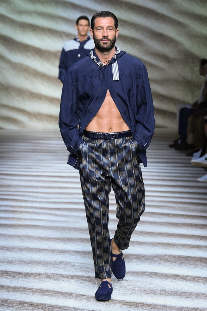 Giorgio Armani Spring 2023 Men's Fashion Show | The Impression