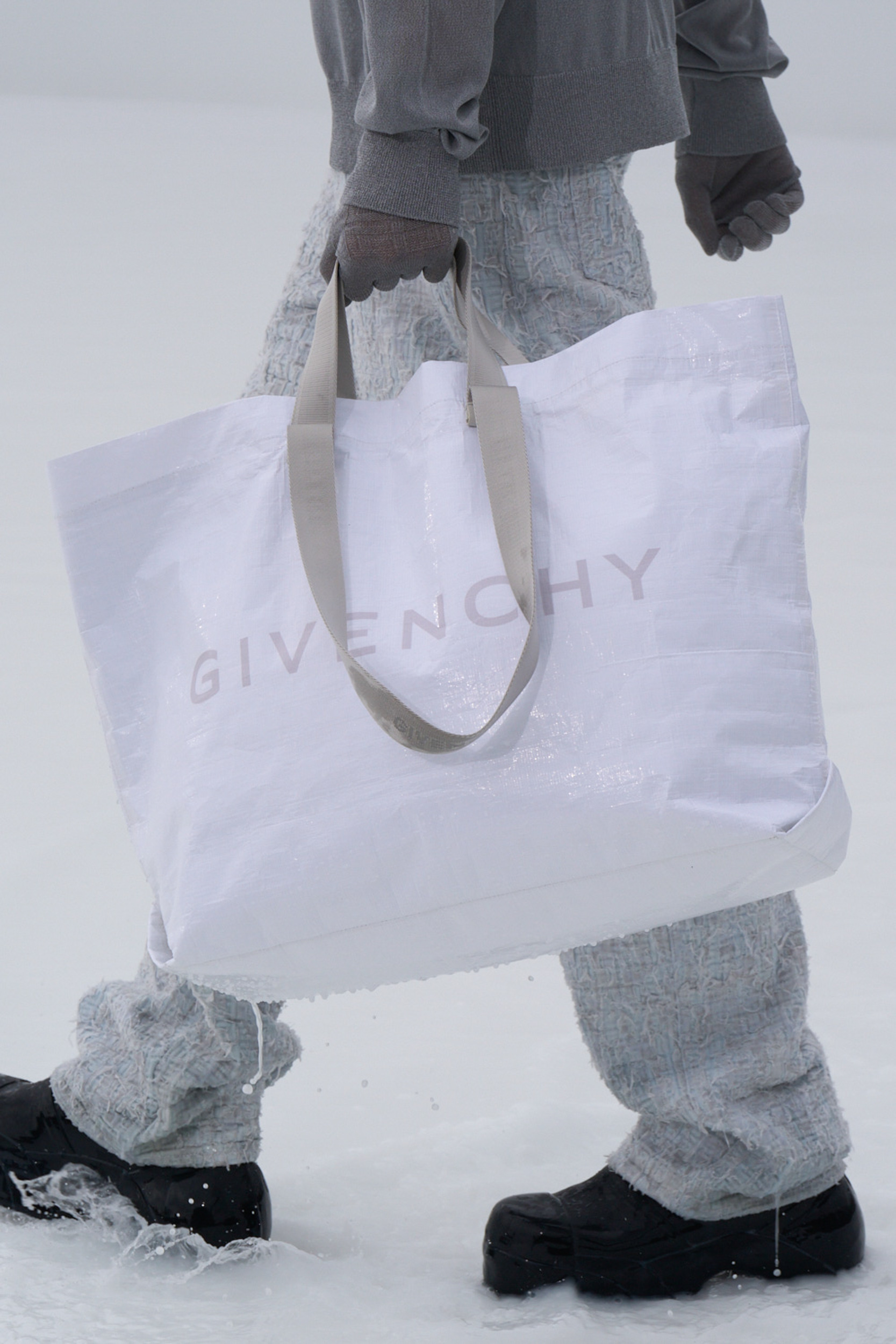 Givenchy Spring 2023 Men's Fashion Show Details Fashion Show