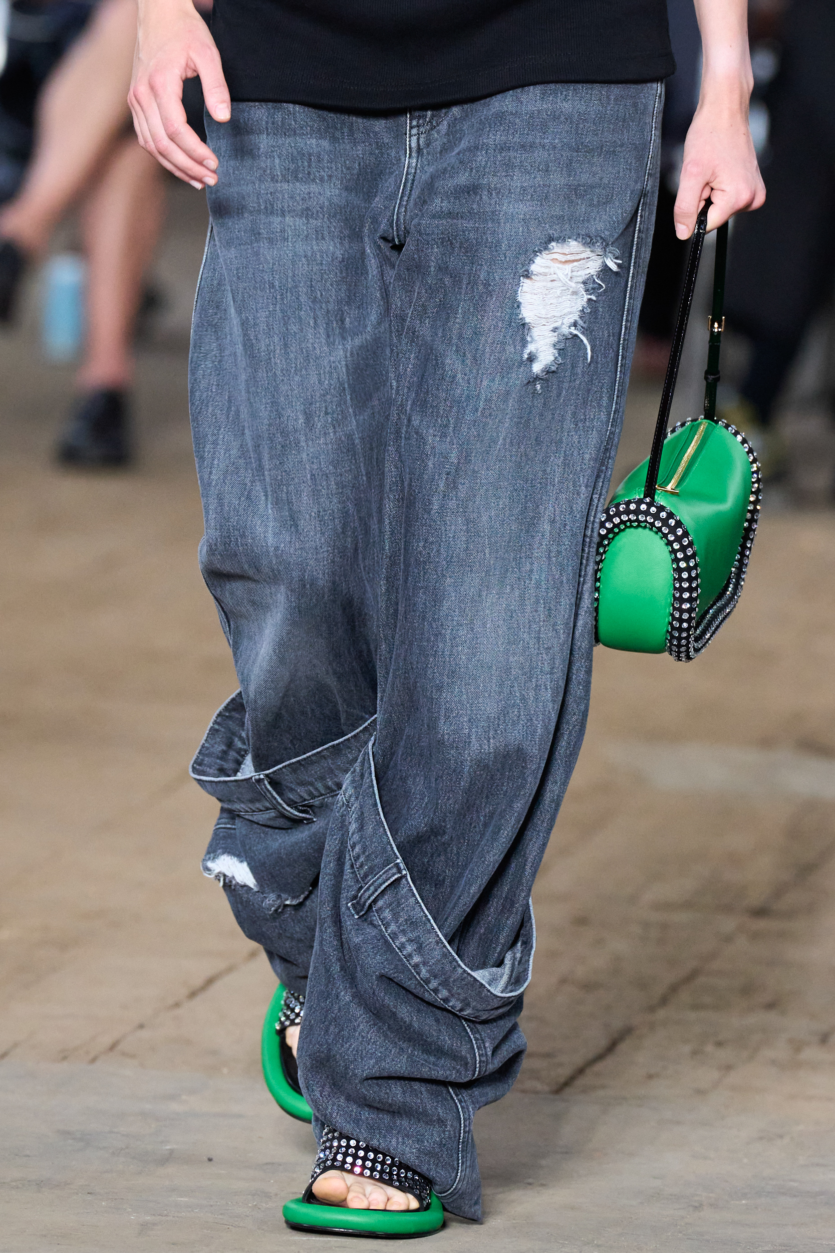 Jw Anderson Spring 2023 Men's Fashion Show Details Fashion Show