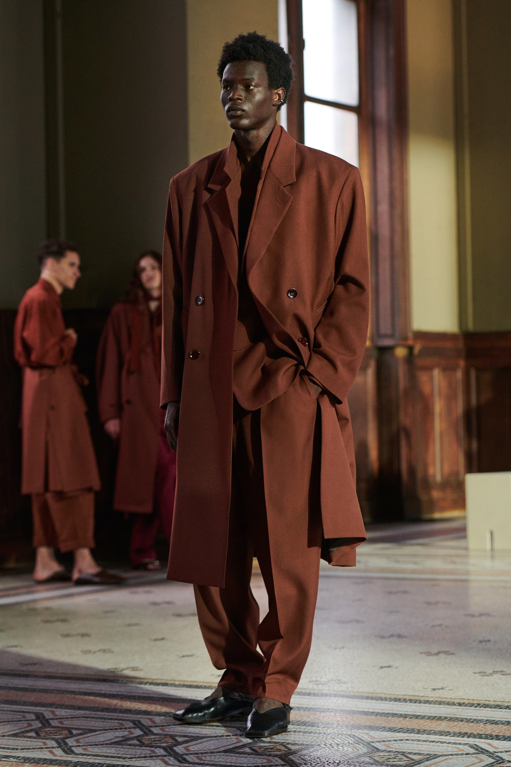 Lemaire Spring 2023 Men's Fashion Show 