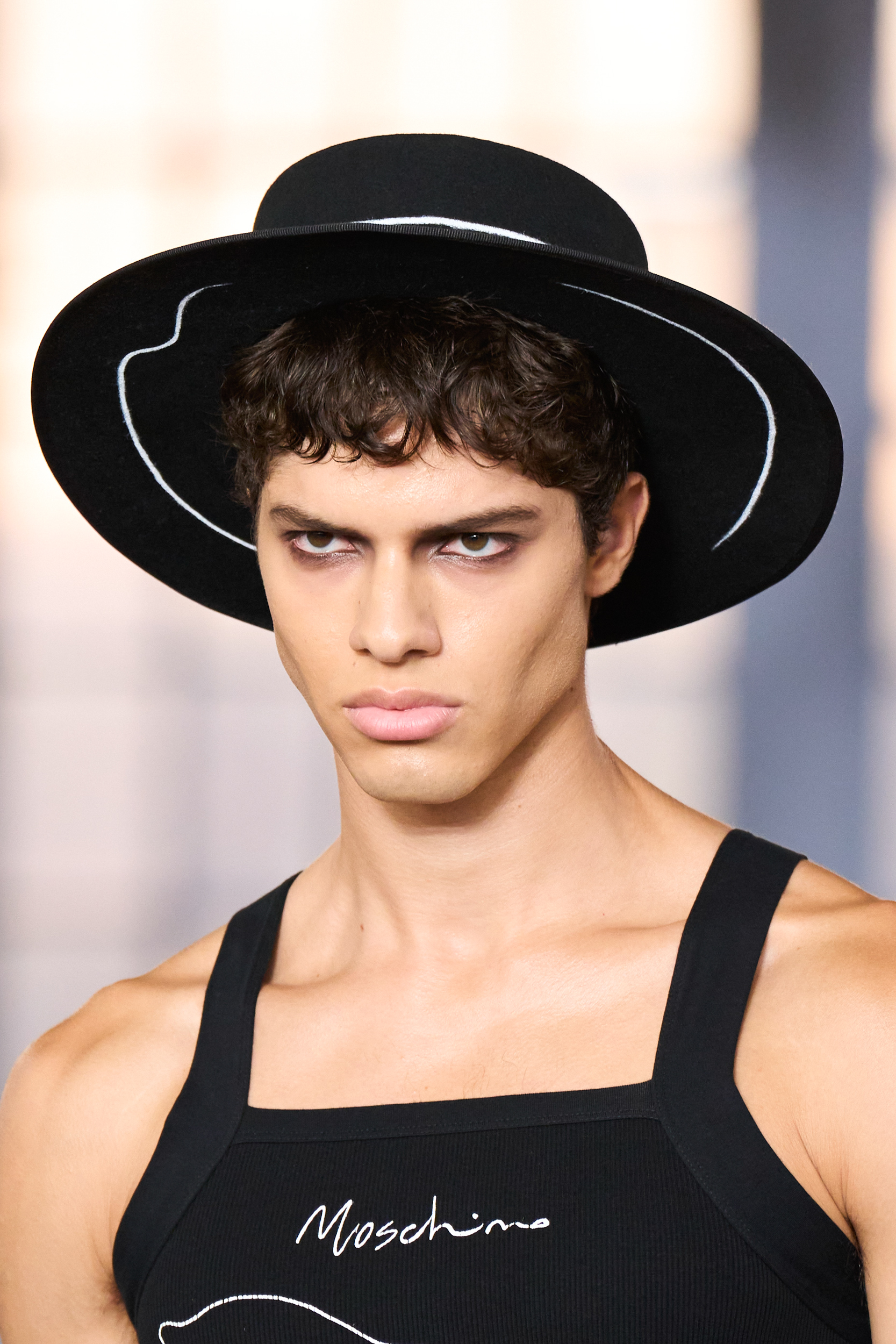 Moschino Spring 2023 Men's Fashion Show Details Fashion Show