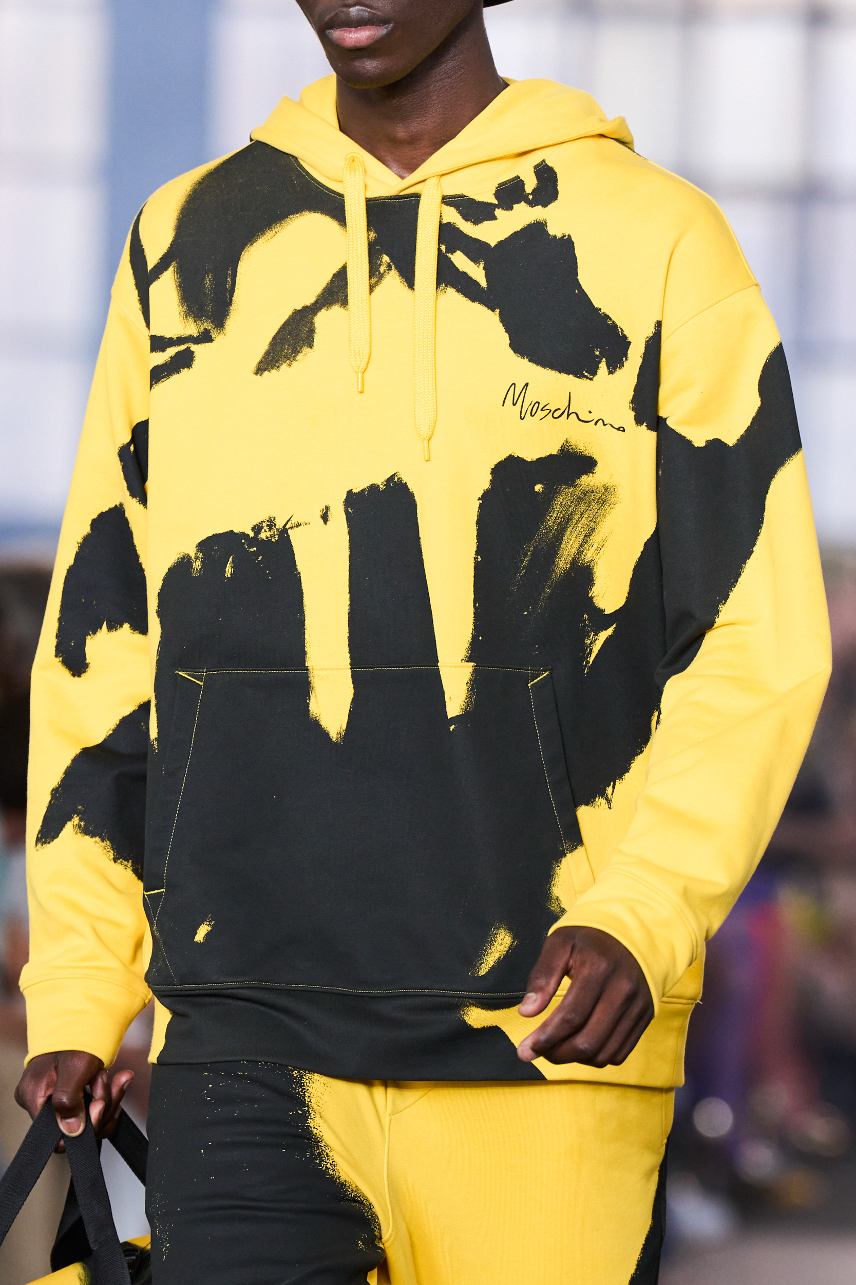 Moschino Spring 2023 Men's Fashion Show Details Fashion Show