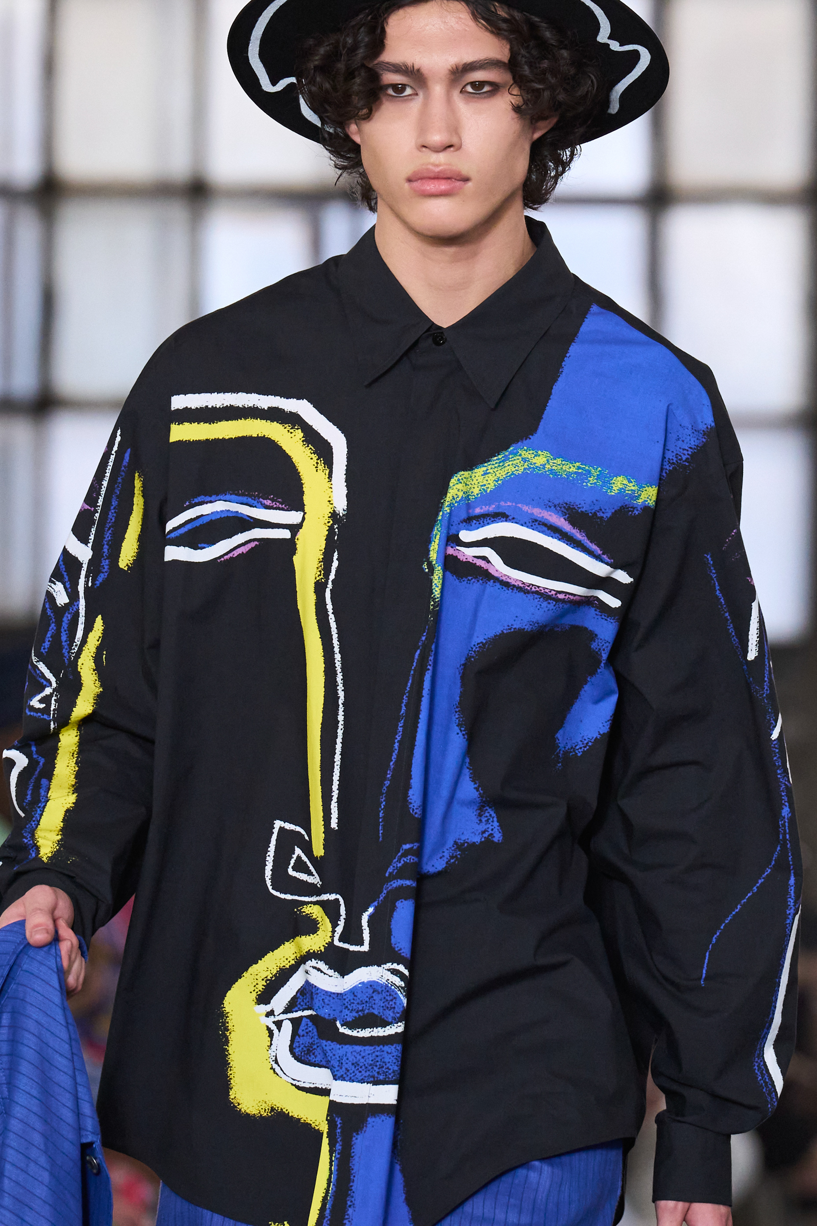 Moschino Spring 2023 Men's Fashion Show Details Fashion Show