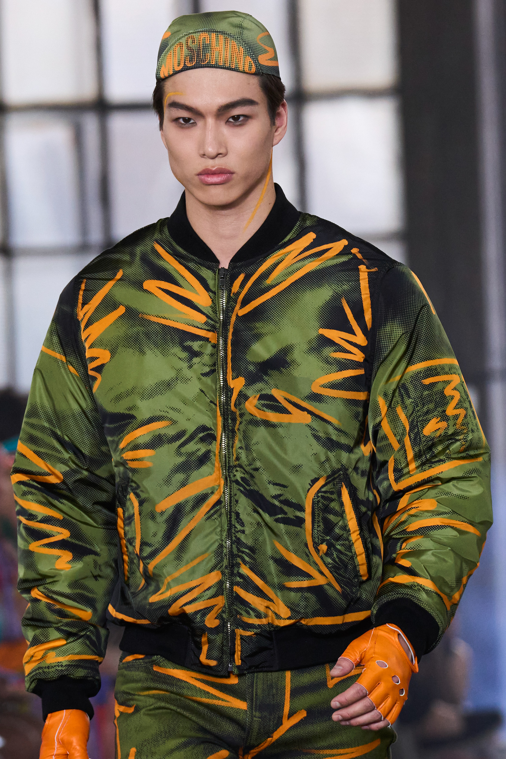 Moschino Spring 2023 Men's Fashion Show Details Fashion Show