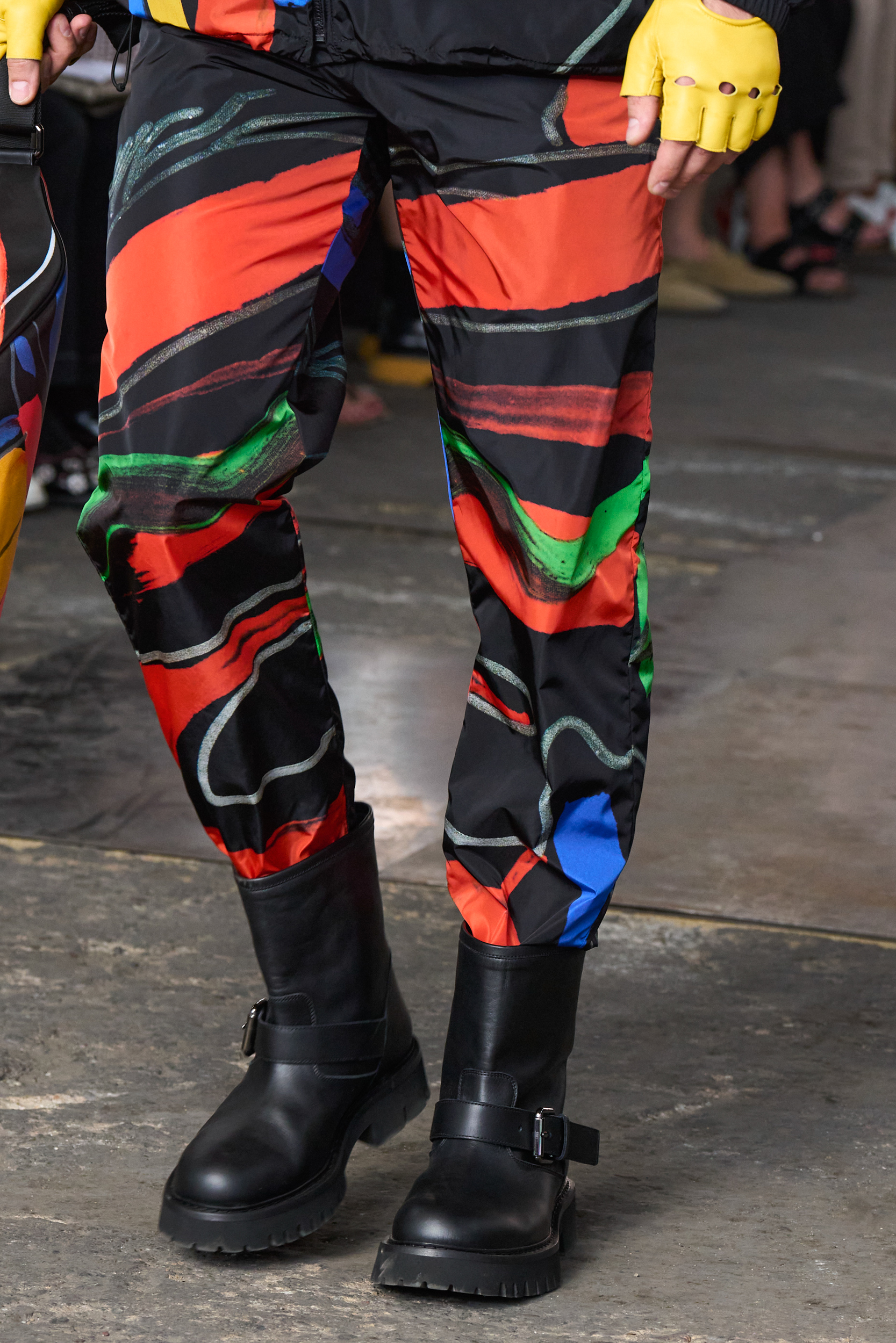 Moschino Spring 2023 Men's Fashion Show Details Fashion Show