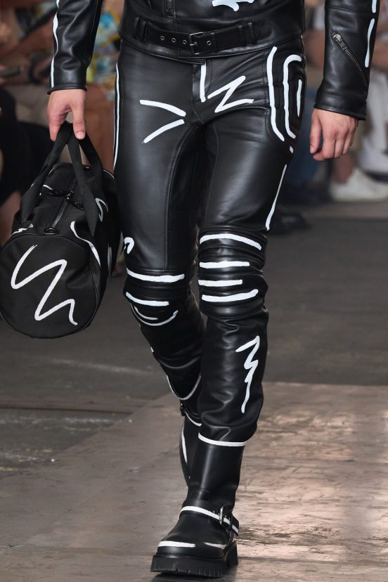 Moschino Spring 2023 Men's Fashion Show Details Fashion Show