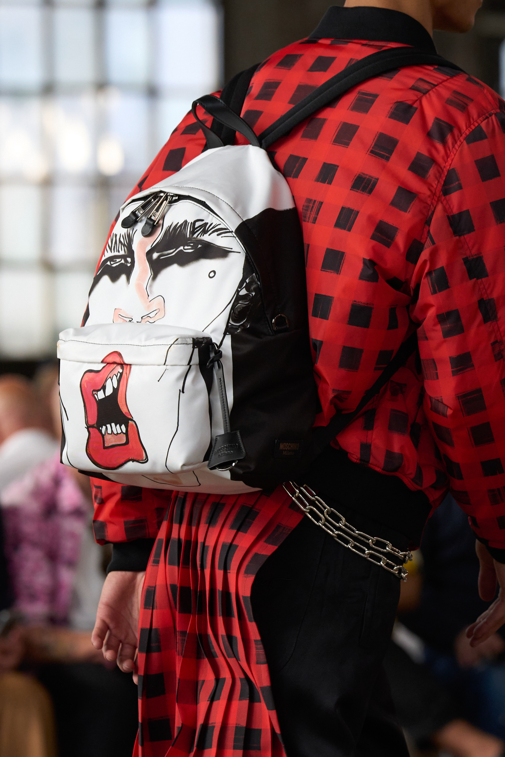 Moschino Spring 2023 Men's Fashion Show Details Fashion Show