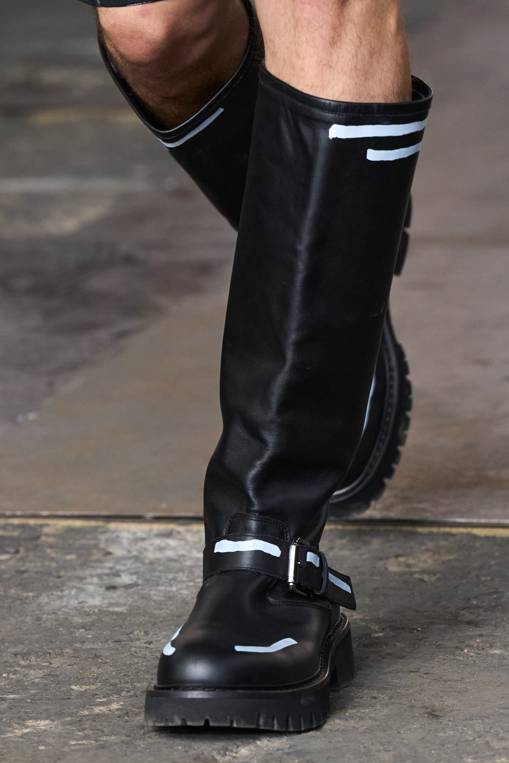 Moschino Spring 2023 Men's Fashion Show Details Fashion Show