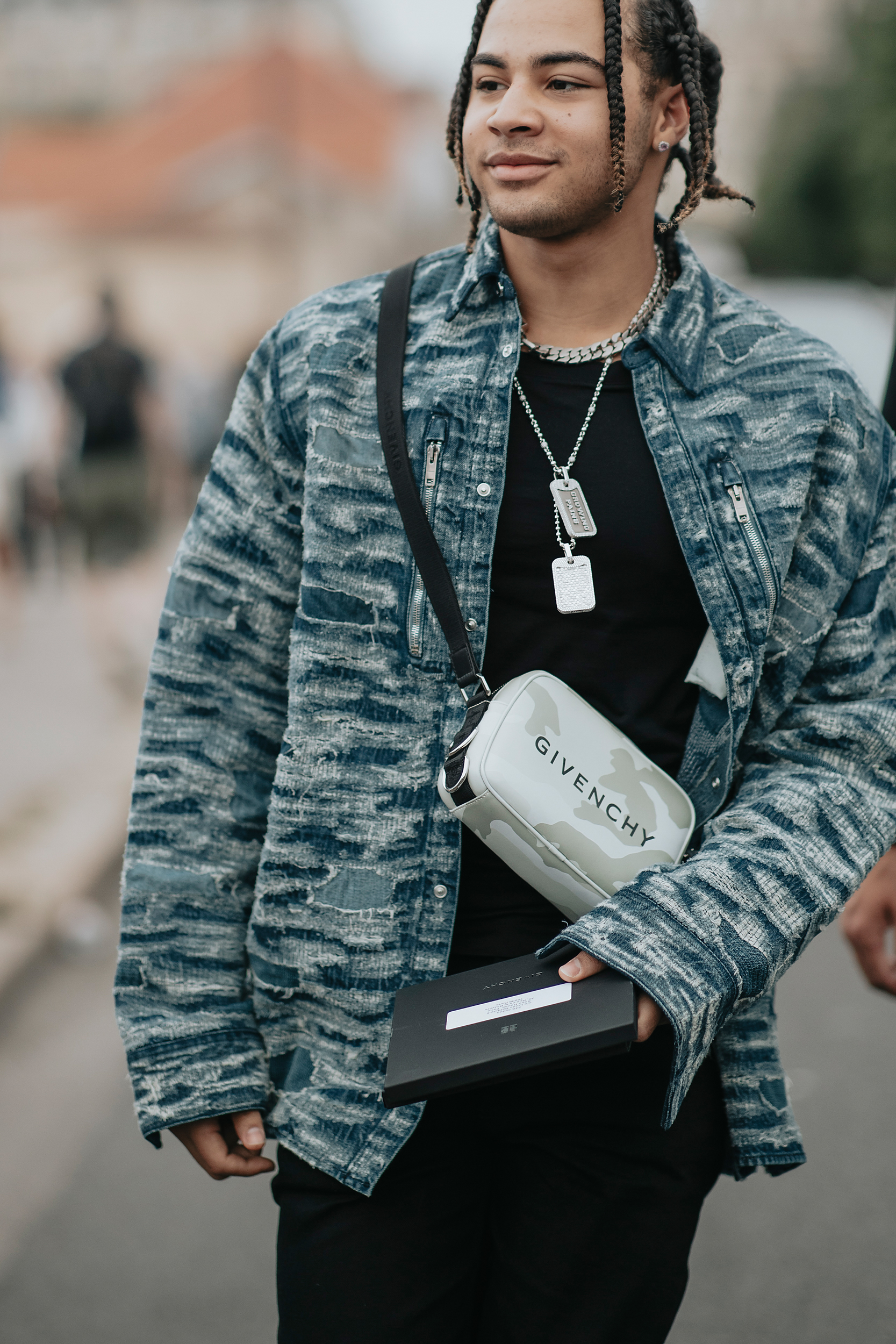 Paris Men's Street Style Spring 2023 Shows