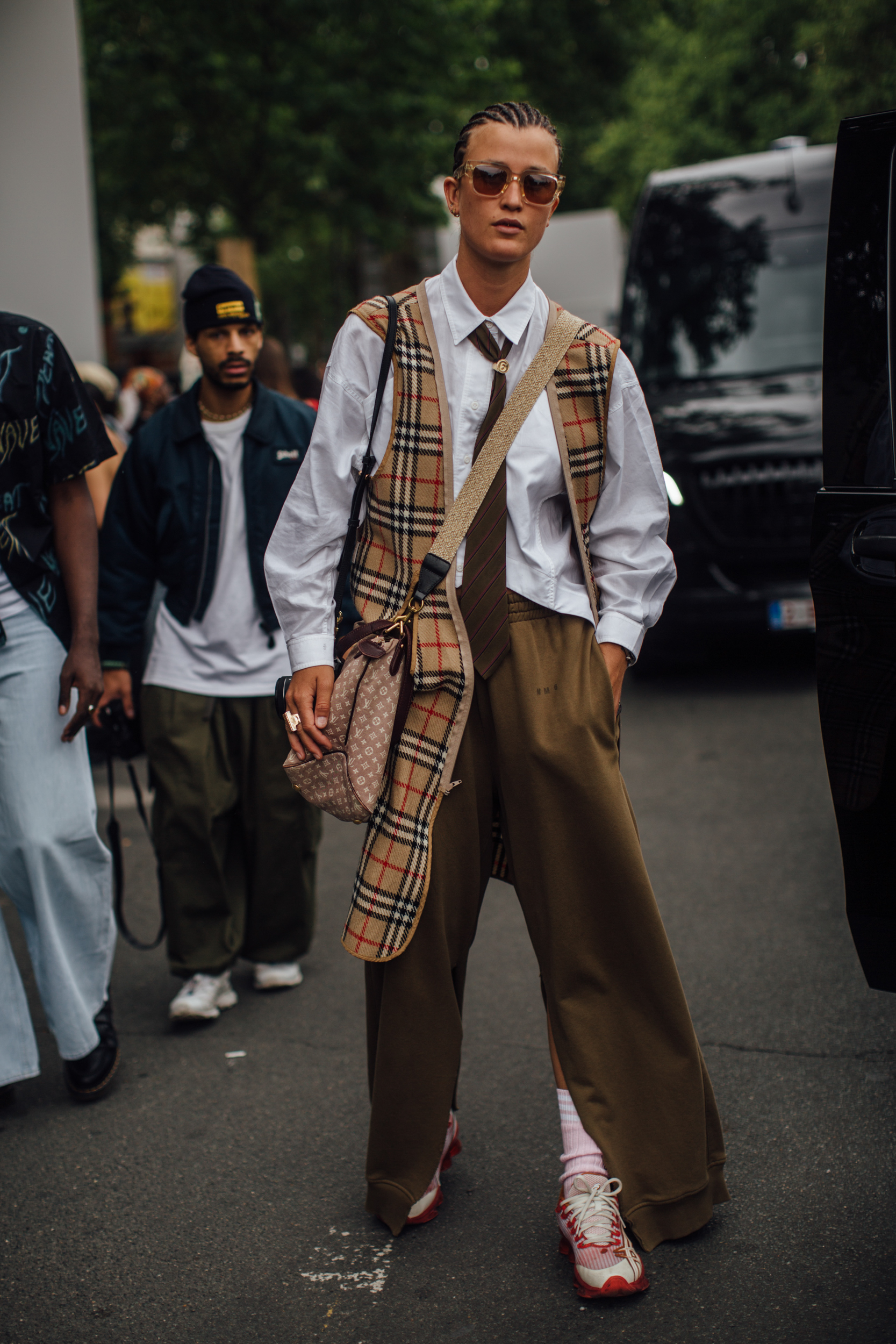 Paris Men's Street Style Spring 2023 Shows