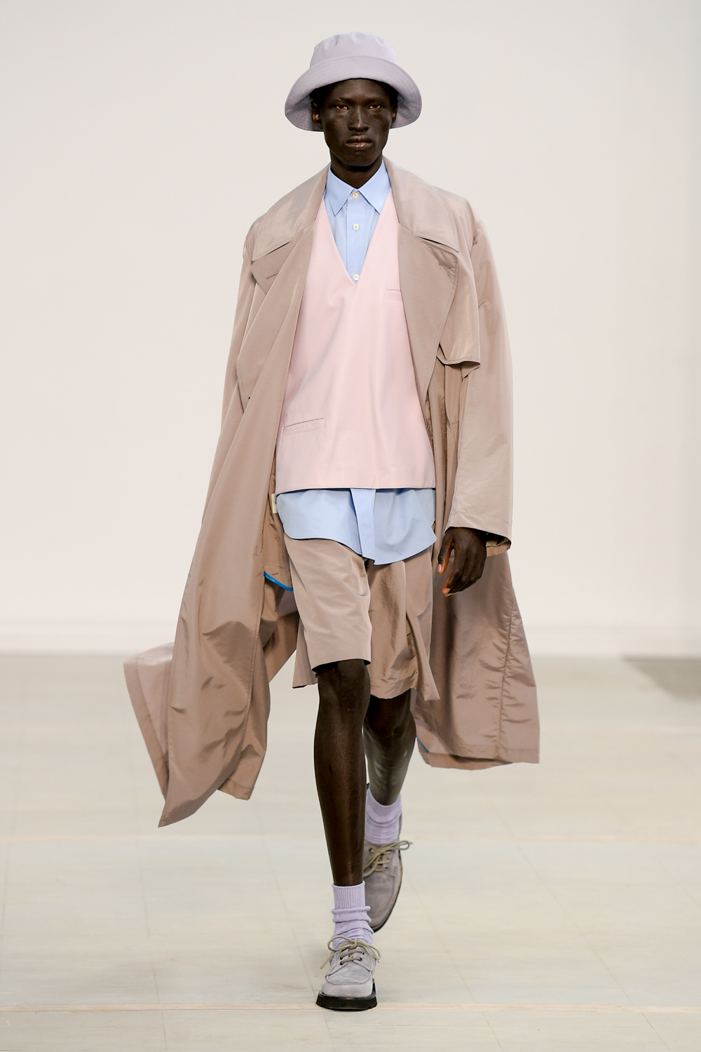 Paul Smith Spring 2023 Men's Fashion Show 