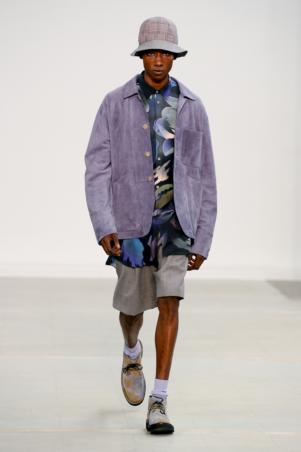 Paul Smith Spring 2023 Men's Fashion Show 