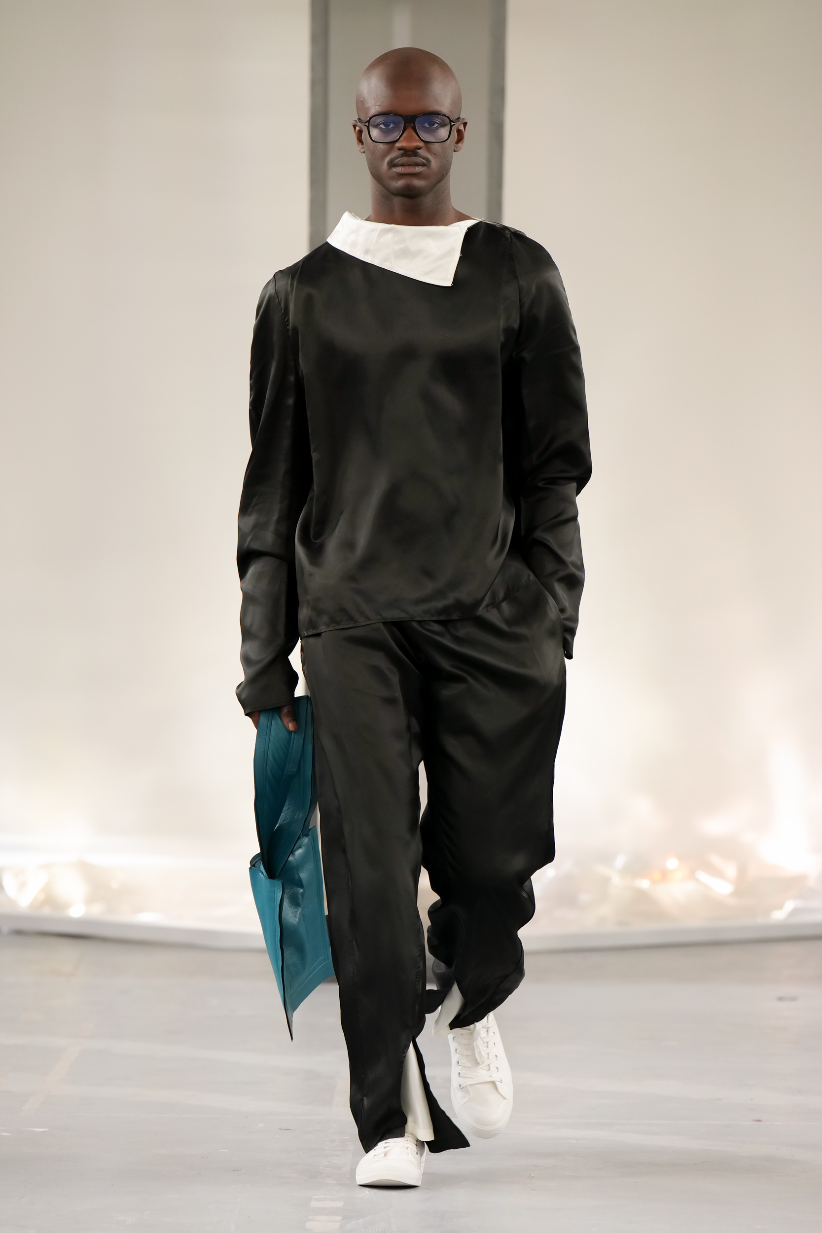 Bianca Saunders Spring 2023 Men's Fashion Show 