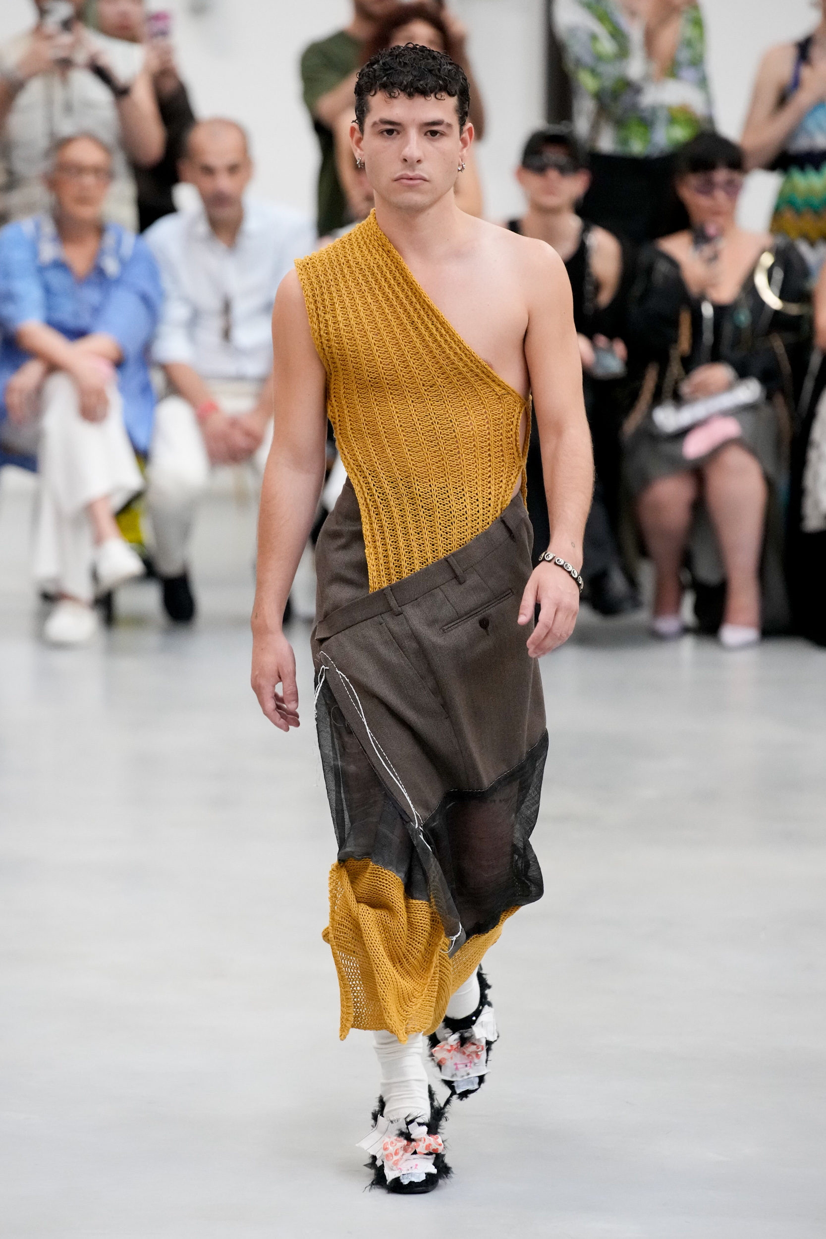 Simon Cracker Spring 2023 Men's Fashion Show 