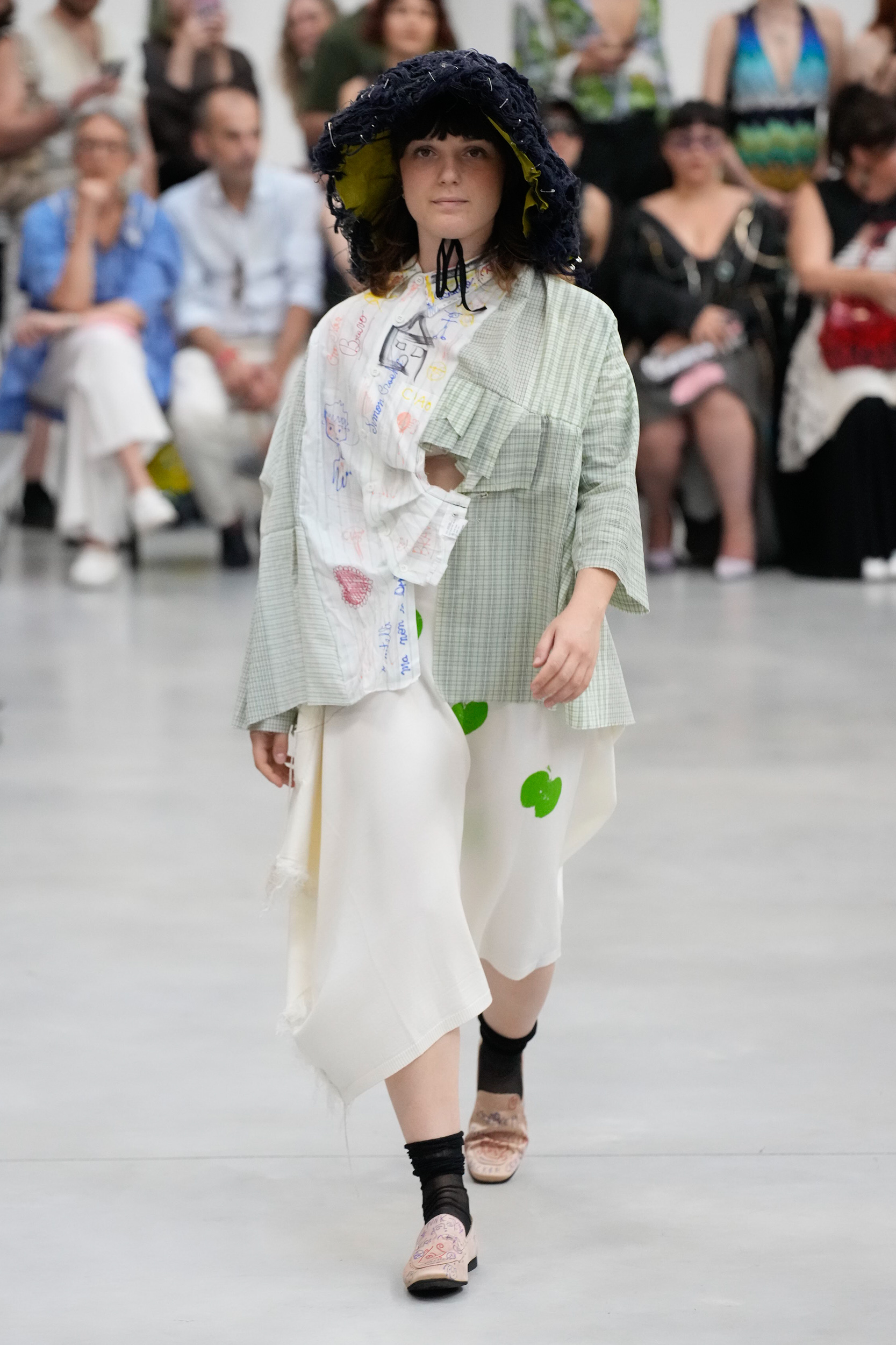 Simon Cracker Spring 2023 Men's Fashion Show 