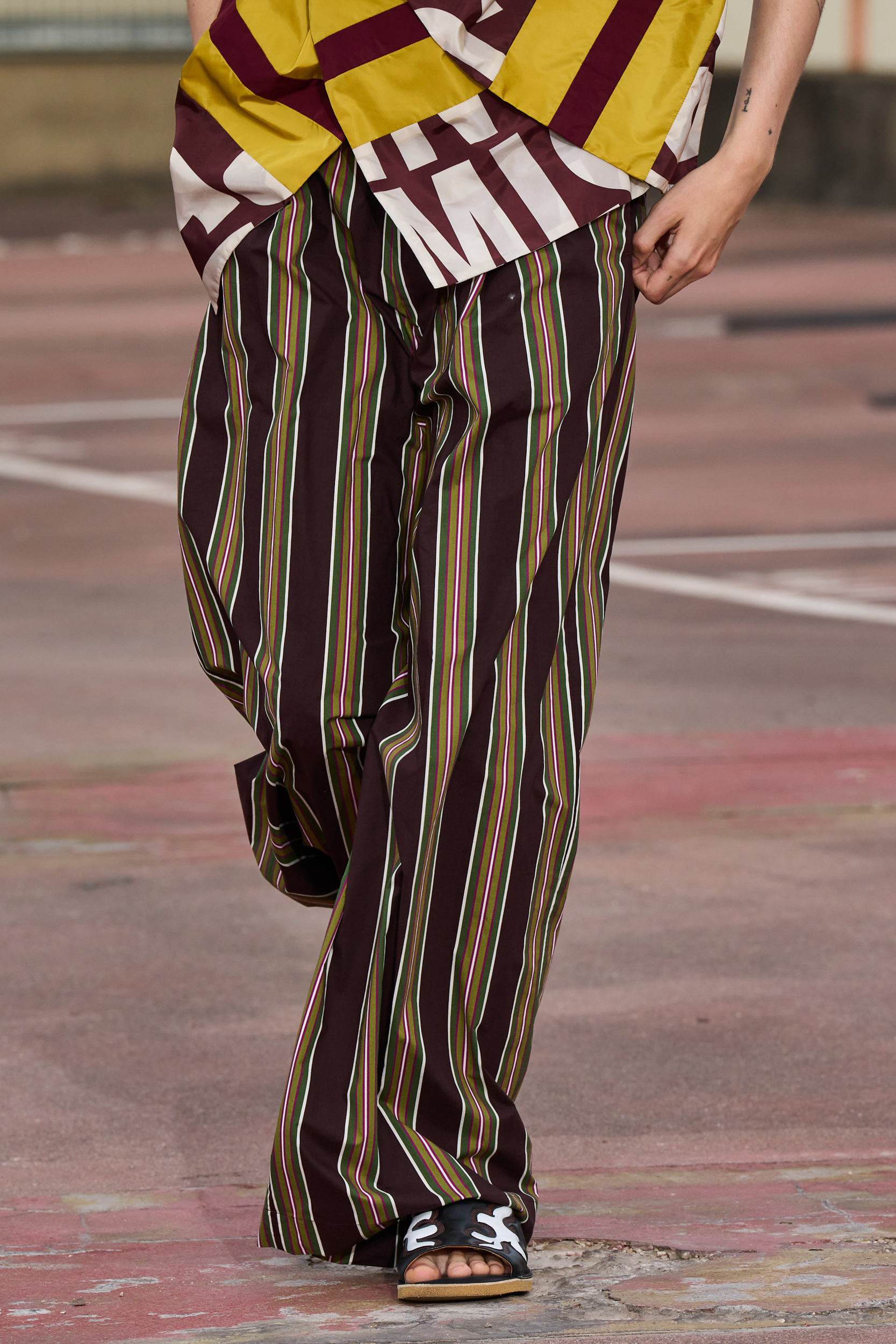 Dries Van Noten Spring 2023 Men's Fashion Show Details Fashion Show