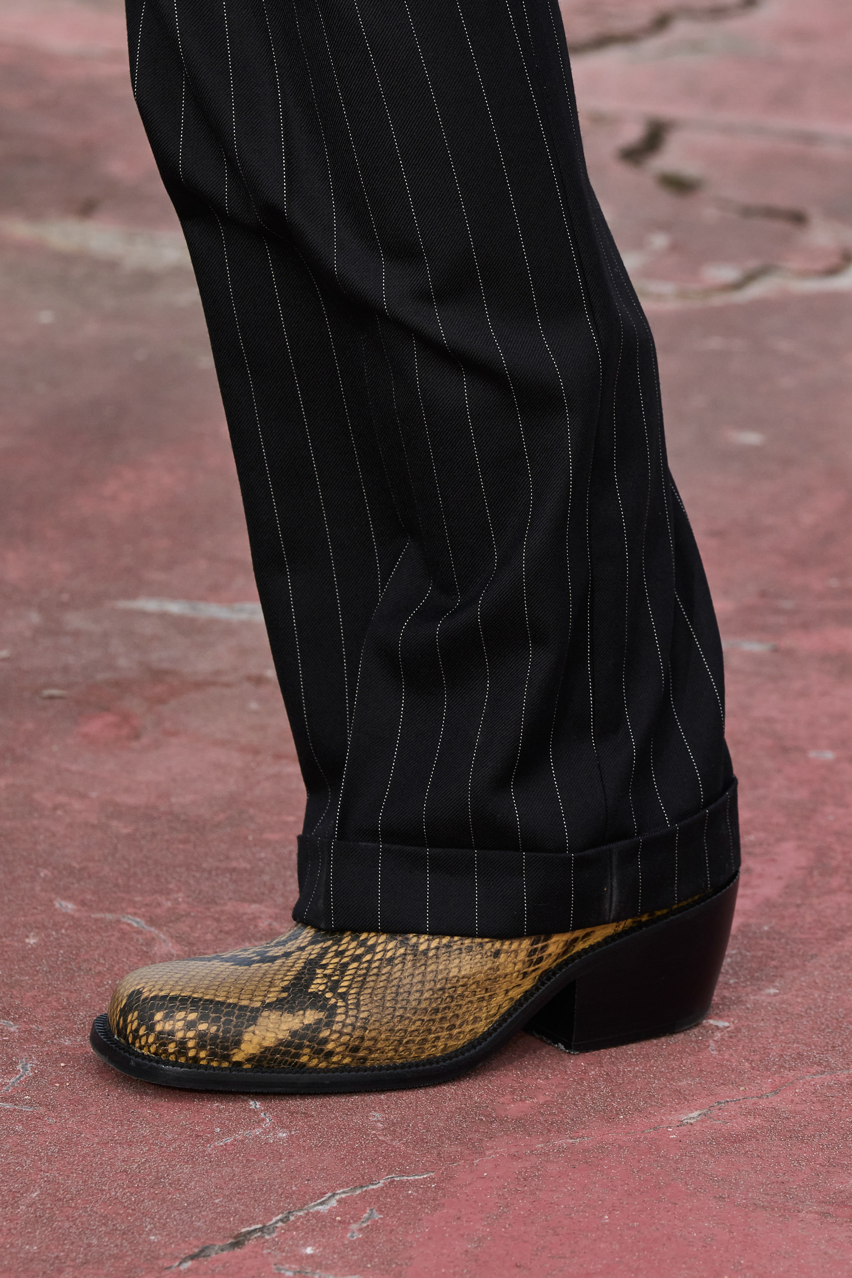 Dries Van Noten Spring 2023 Men's Fashion Show Details Fashion Show