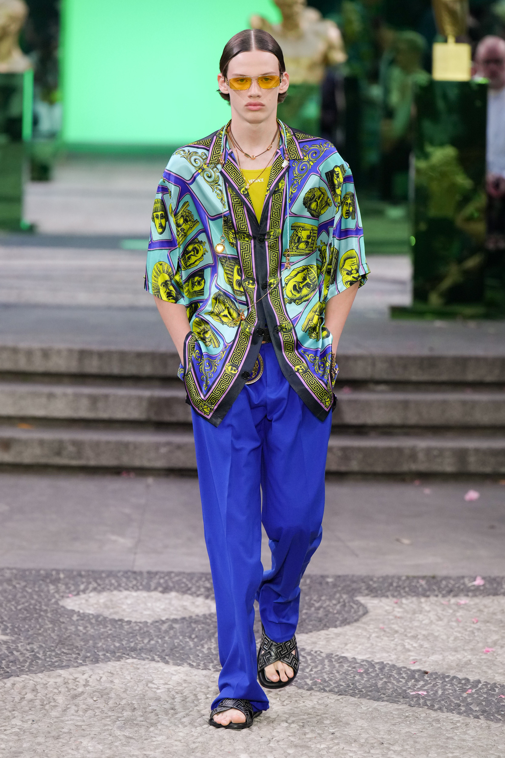 Versace Spring 2023 Men's Fashion Show | The Impression