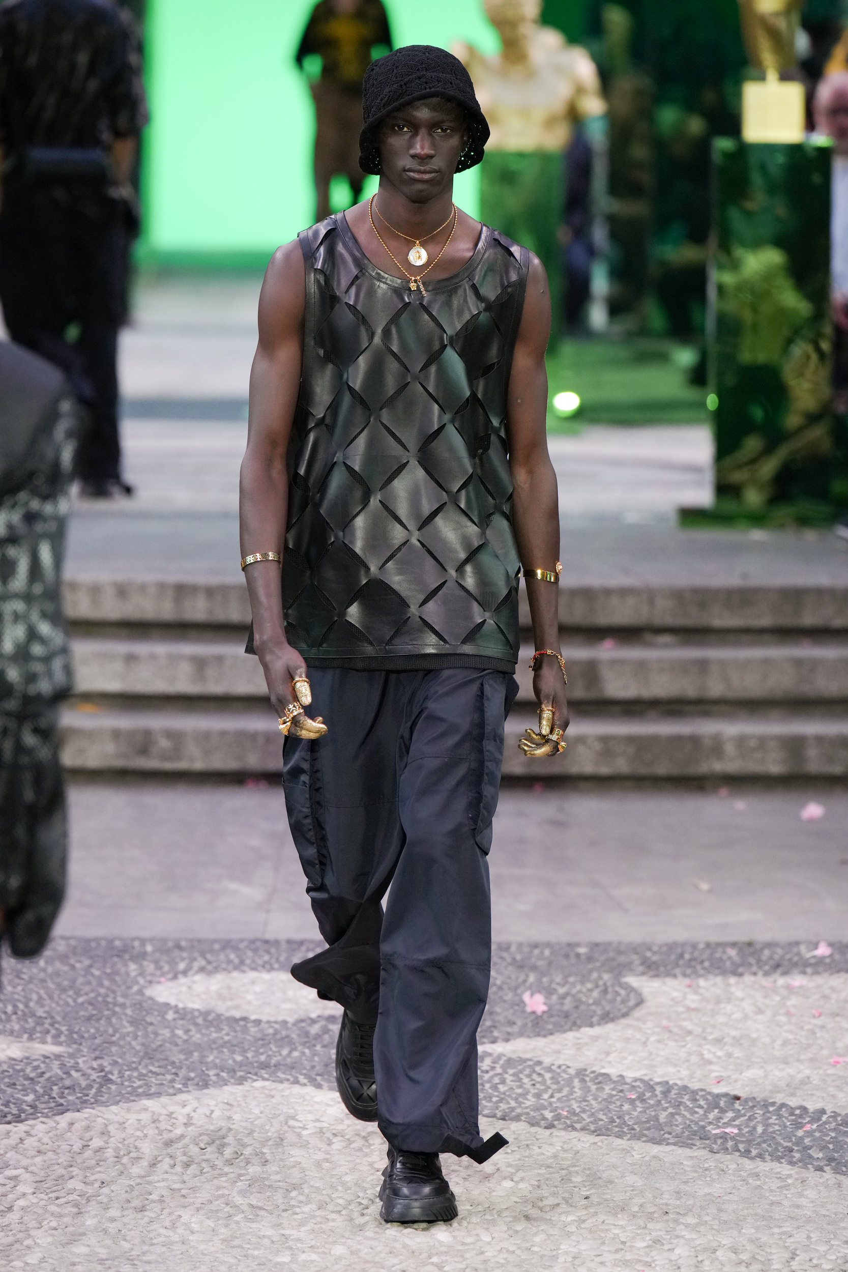 Versace Spring 2023 Men's Fashion Show | The Impression
