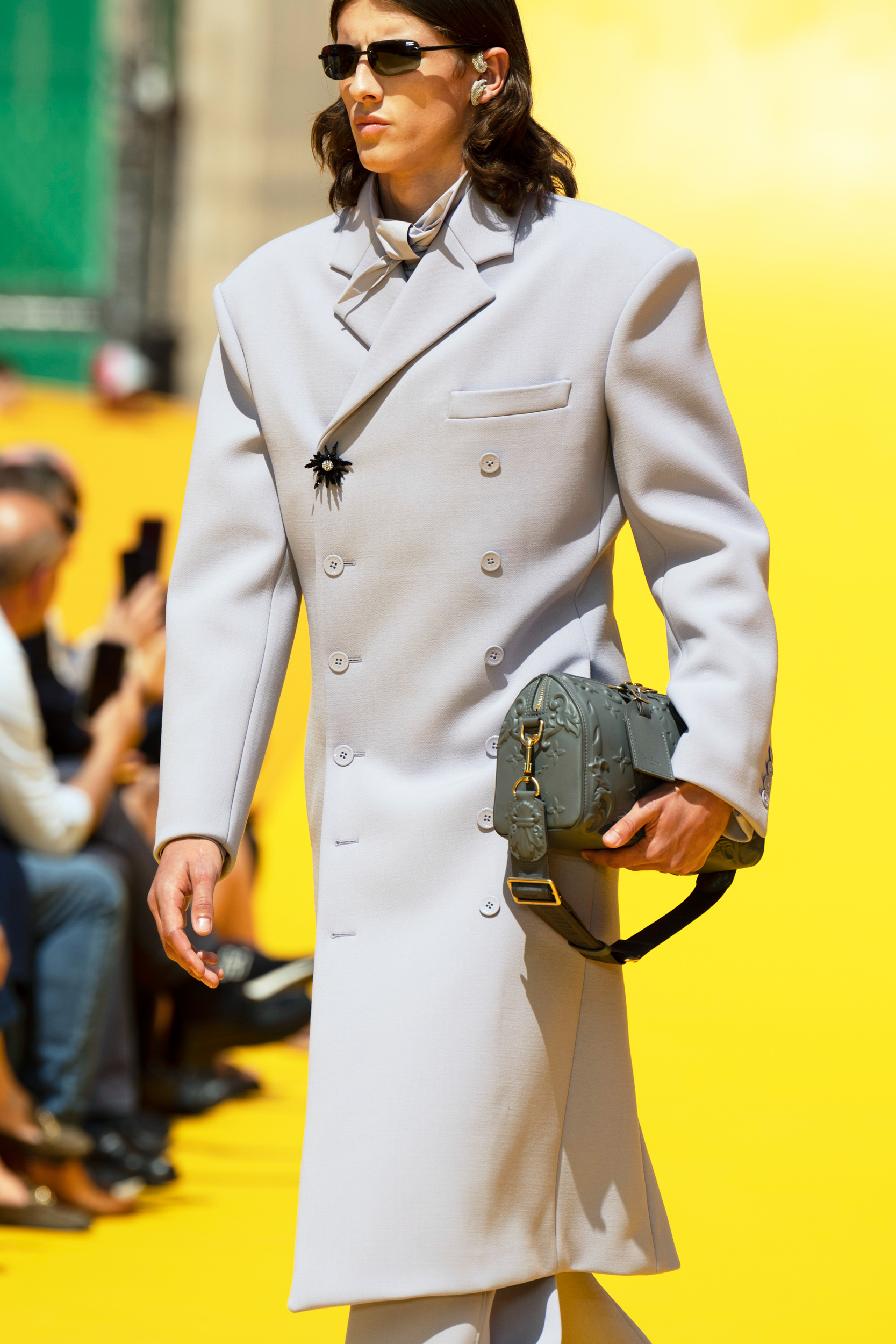 Louis Vuitton Spring 2023 Men's Fashion Show Details Fashion Show | The ...