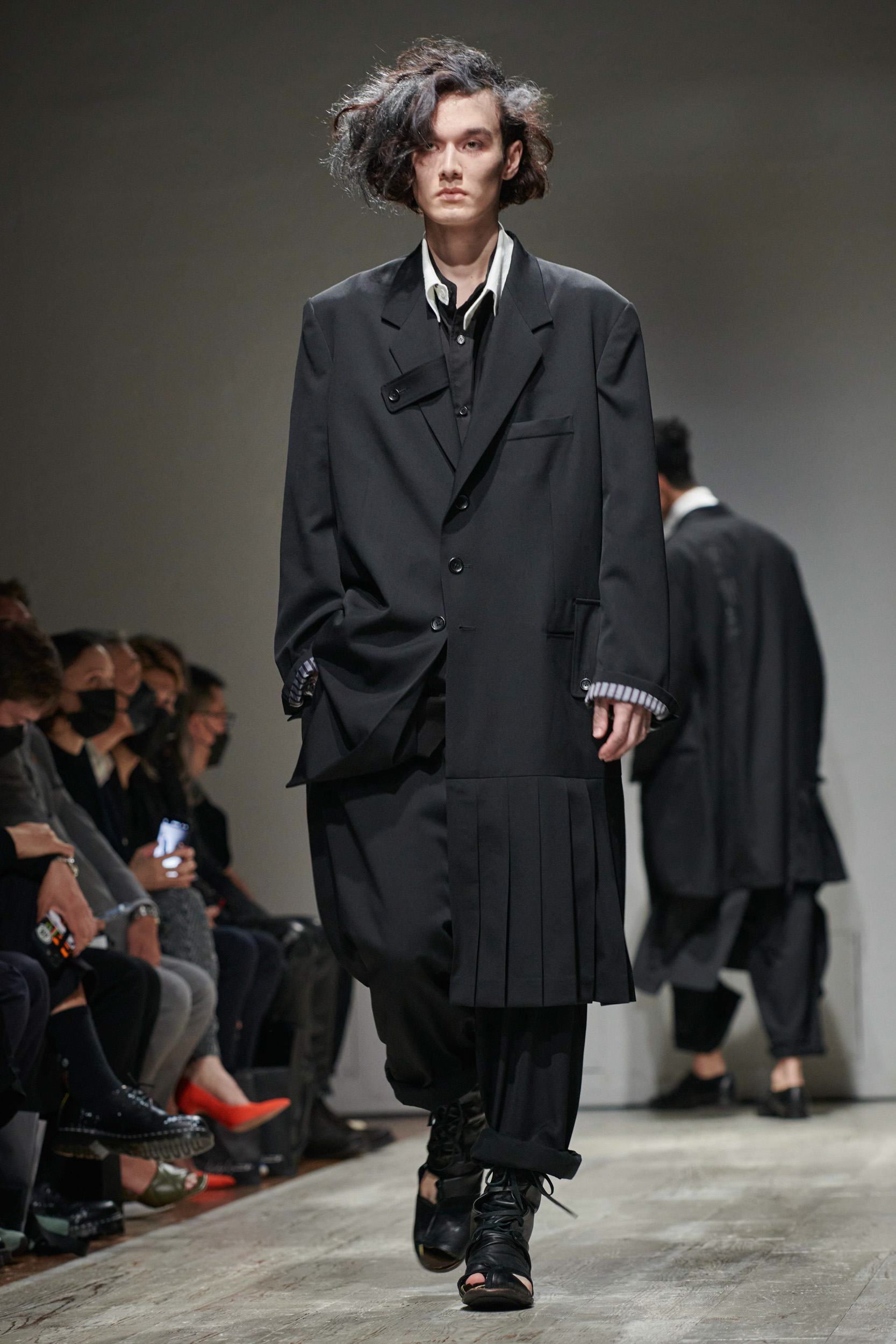 Yohji Yamamoto Spring 2023 Men's Fashion Show | The Impression