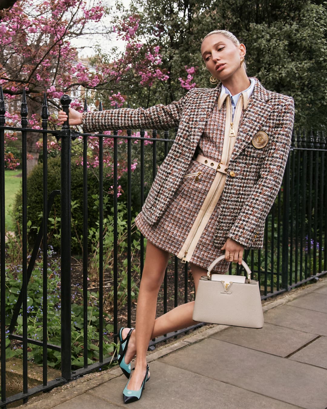 Louis Vuitton Capucines Bag Fall 2022 Ad Campaign | The Impression