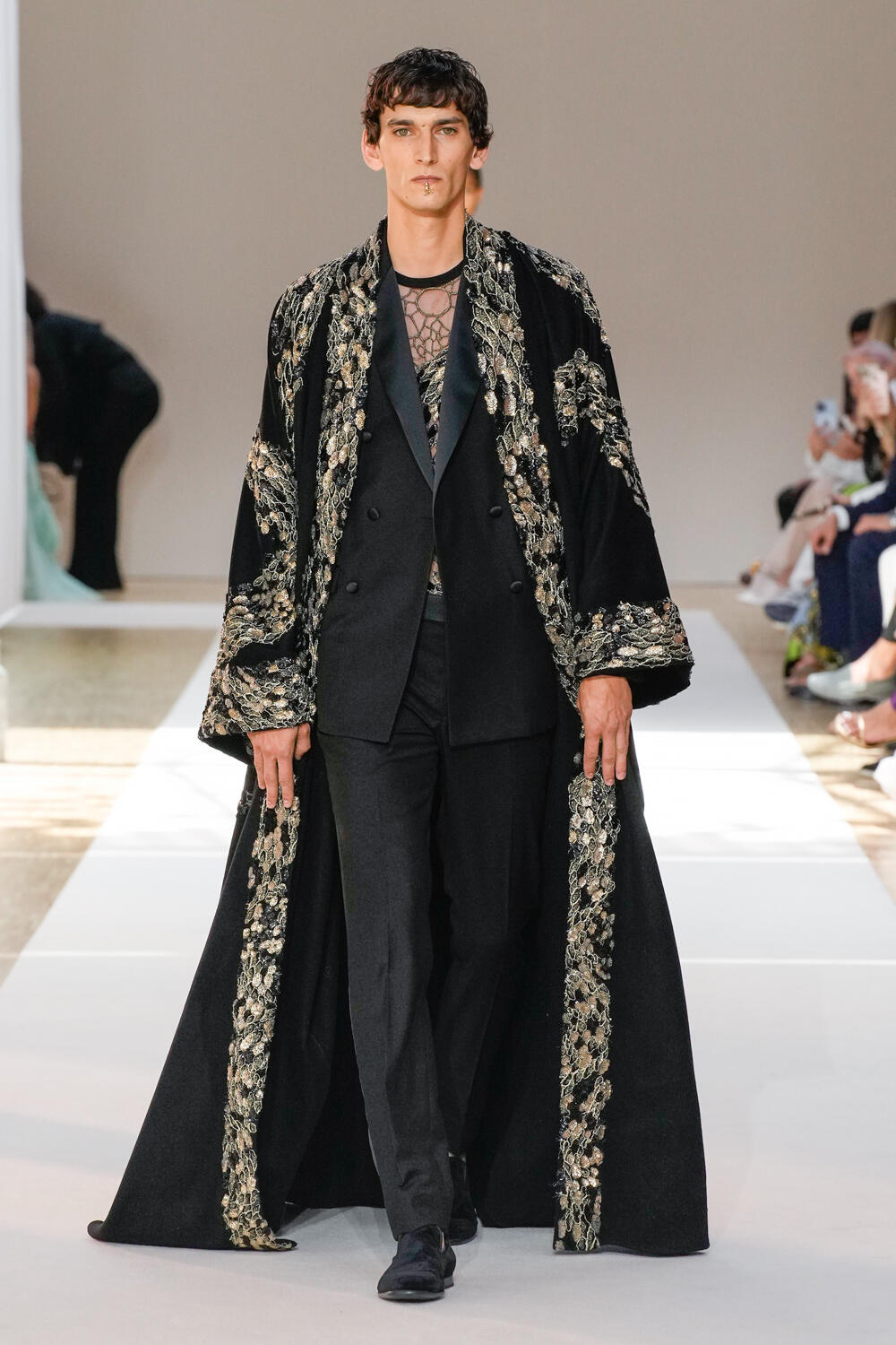 Elie Saab Fall 2022 Couture Fashion Show | The Impression