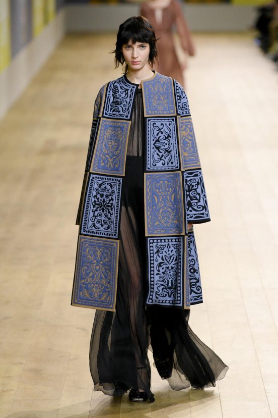 Christian Dior Fall 2022 Couture Fashion Show