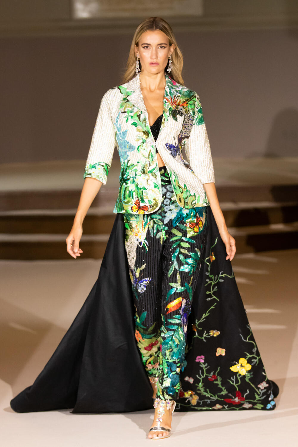 Oriental Fashion Show Fall 2022 Couture Fashion Show