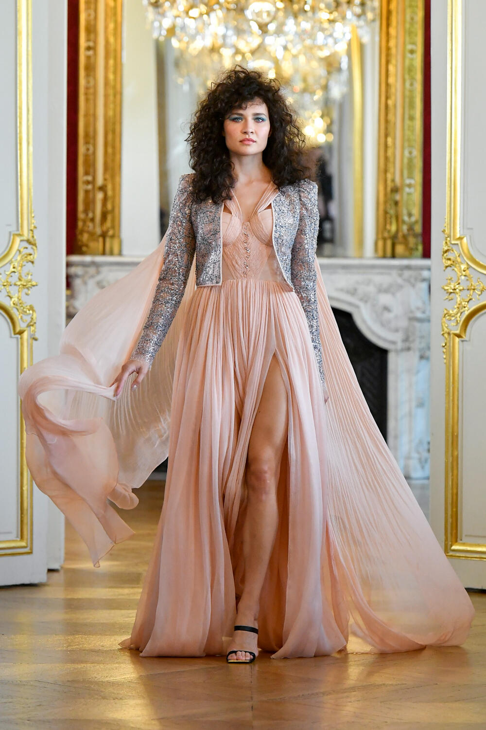 La Metamorphose Fall 2022 Couture Fashion Show