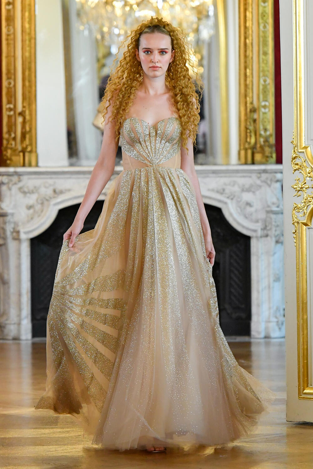 La Metamorphose Fall 2022 Couture Fashion Show