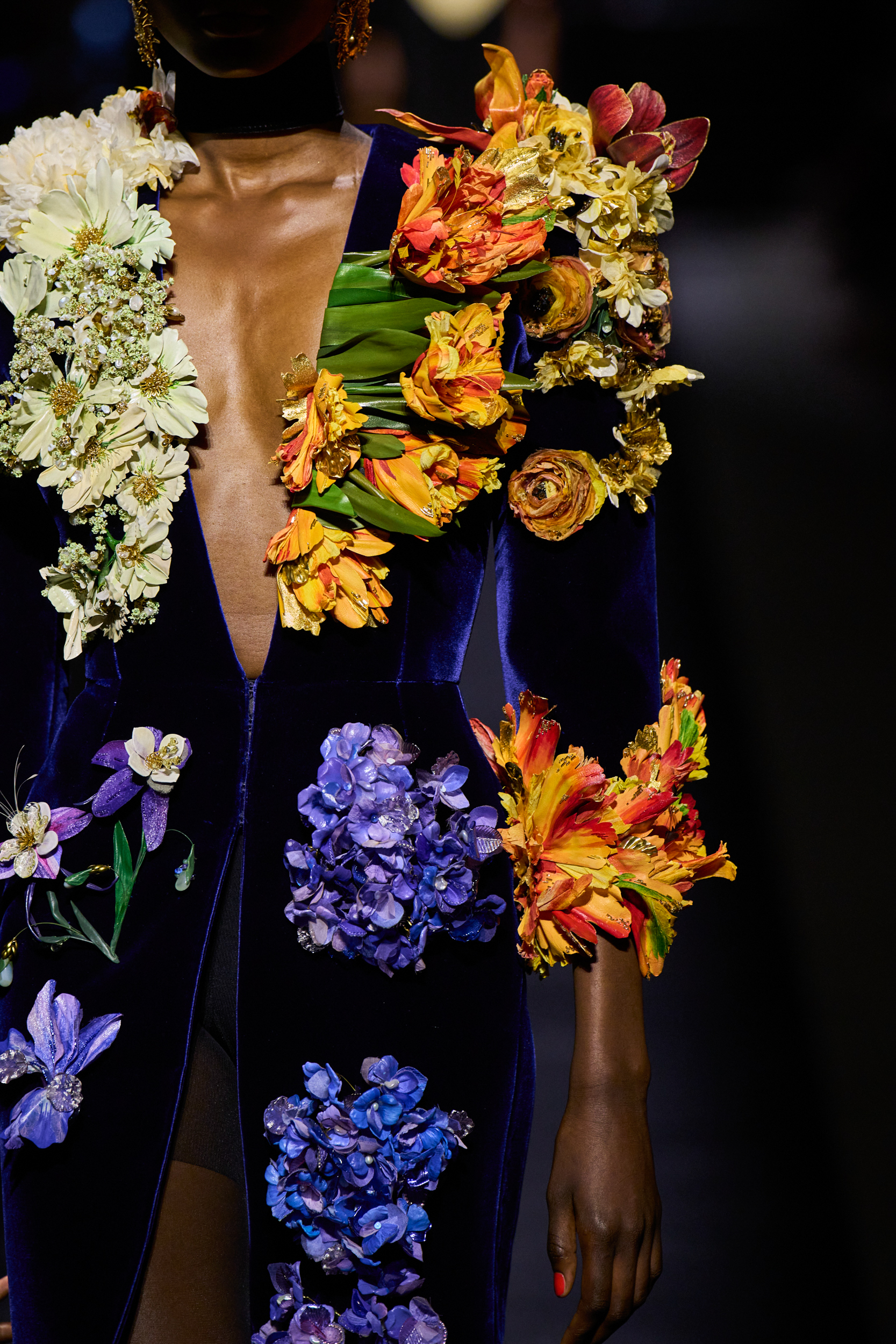 Schiaparelli Fall 2022 Couture Fashion Show Details Fashion Show