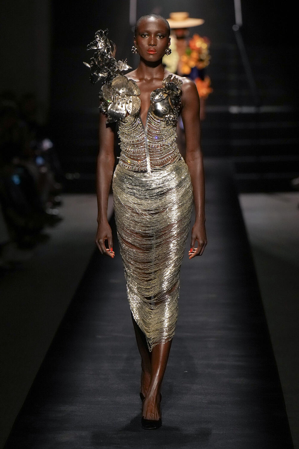 Schiaparelli Fall 2022 Couture Fashion Show | The Impression