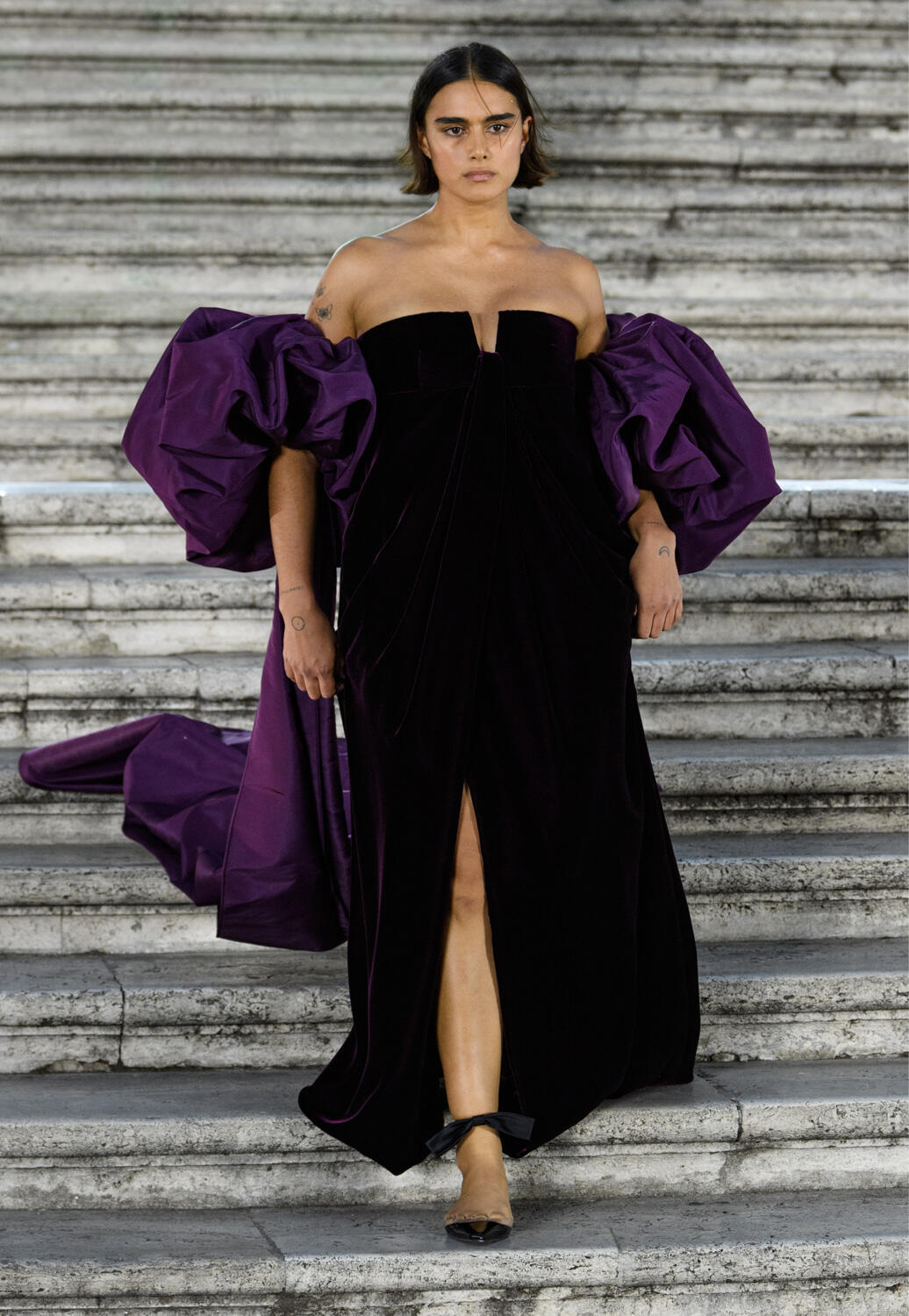 Valentino Fall 2022 Couture Fashion Show